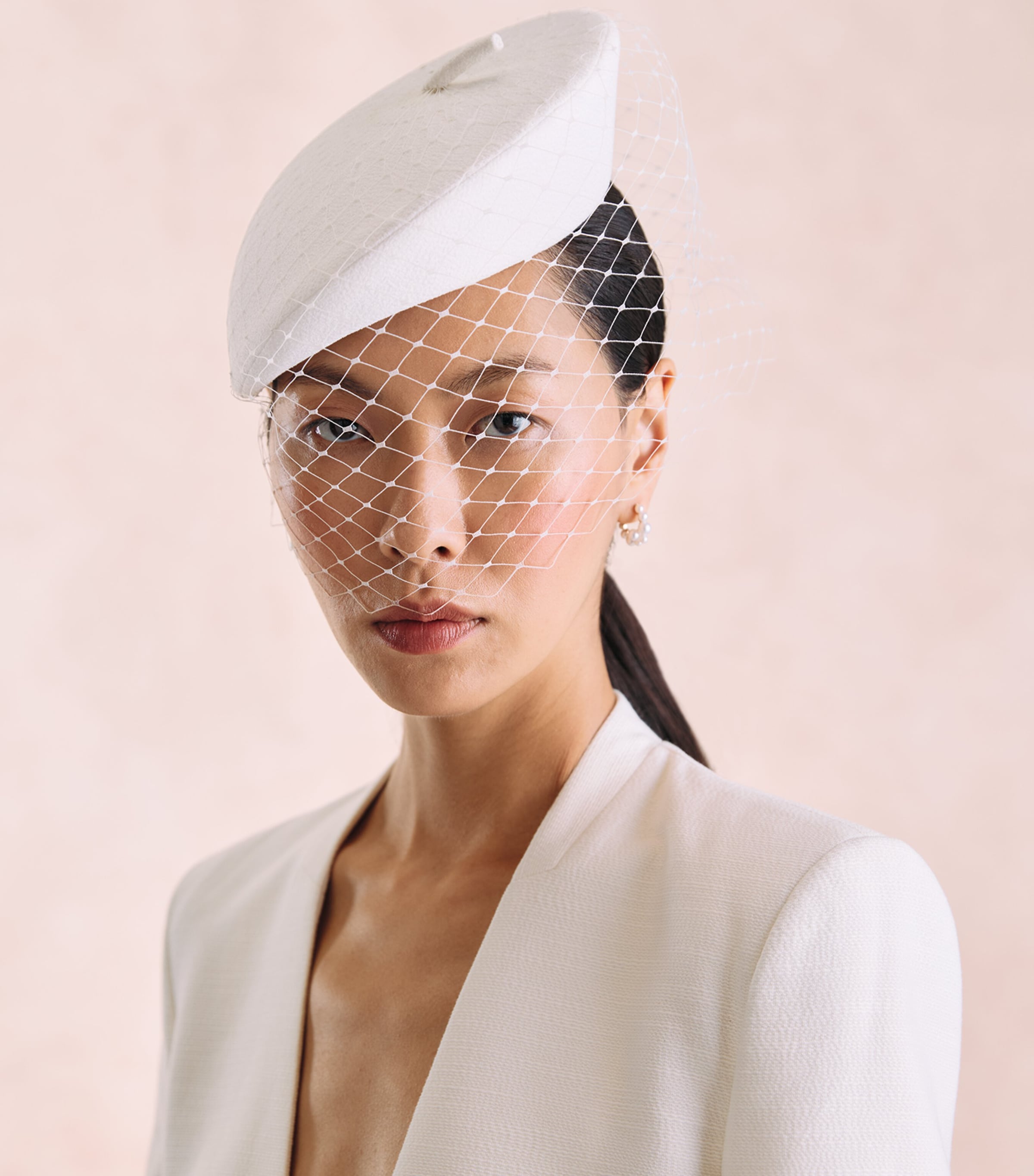 EMILY-LONDON Zellova Pillbox Hat White