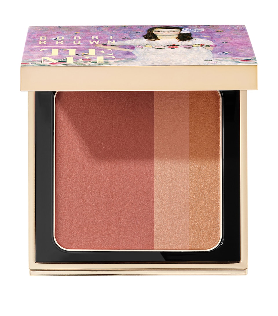 Bobbi Brown x The Met Brightening Blush Blushed Burgundy