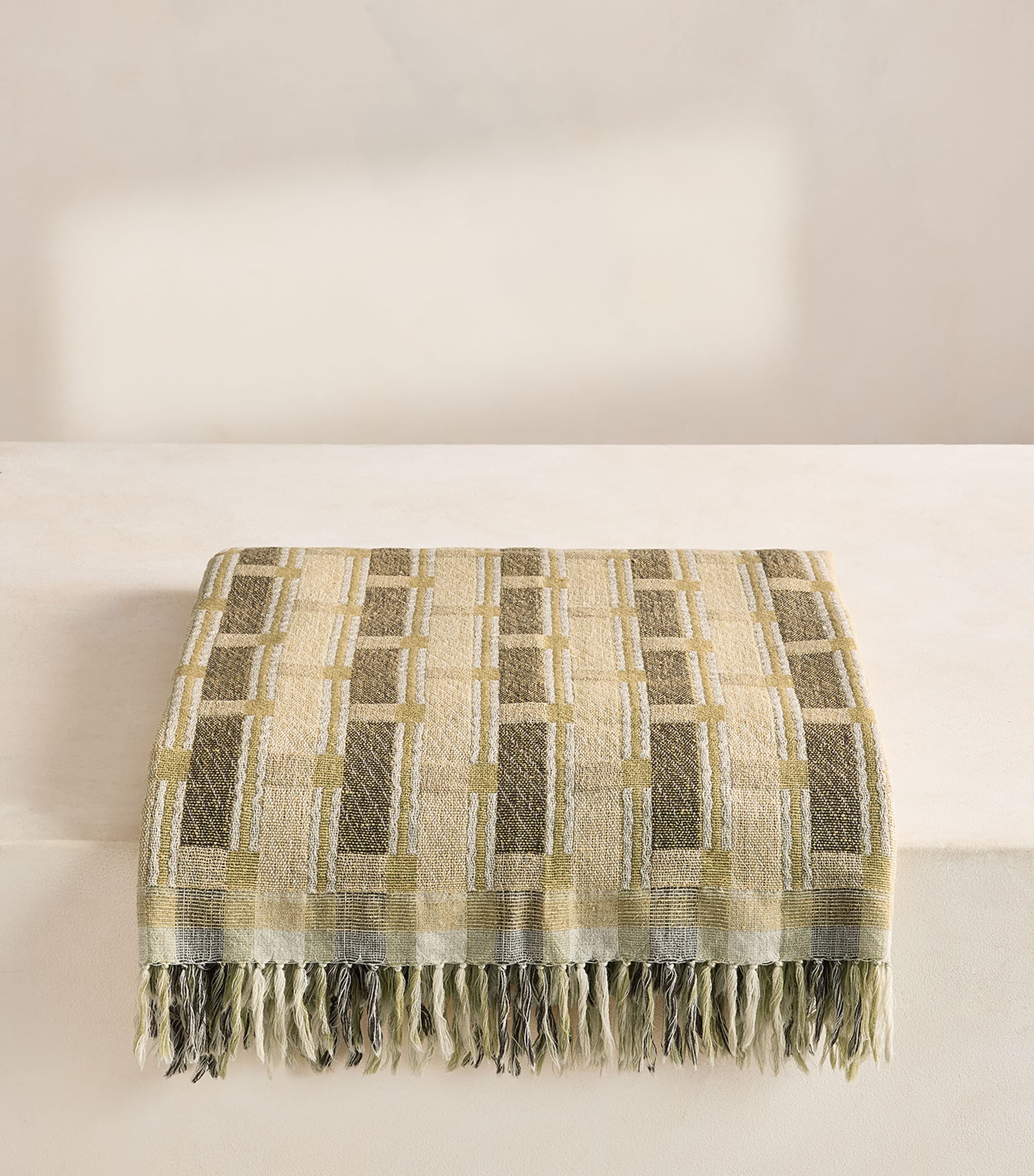 Soho Home Wool-Silk Bordain Throw (140cm x 200cm) Natural