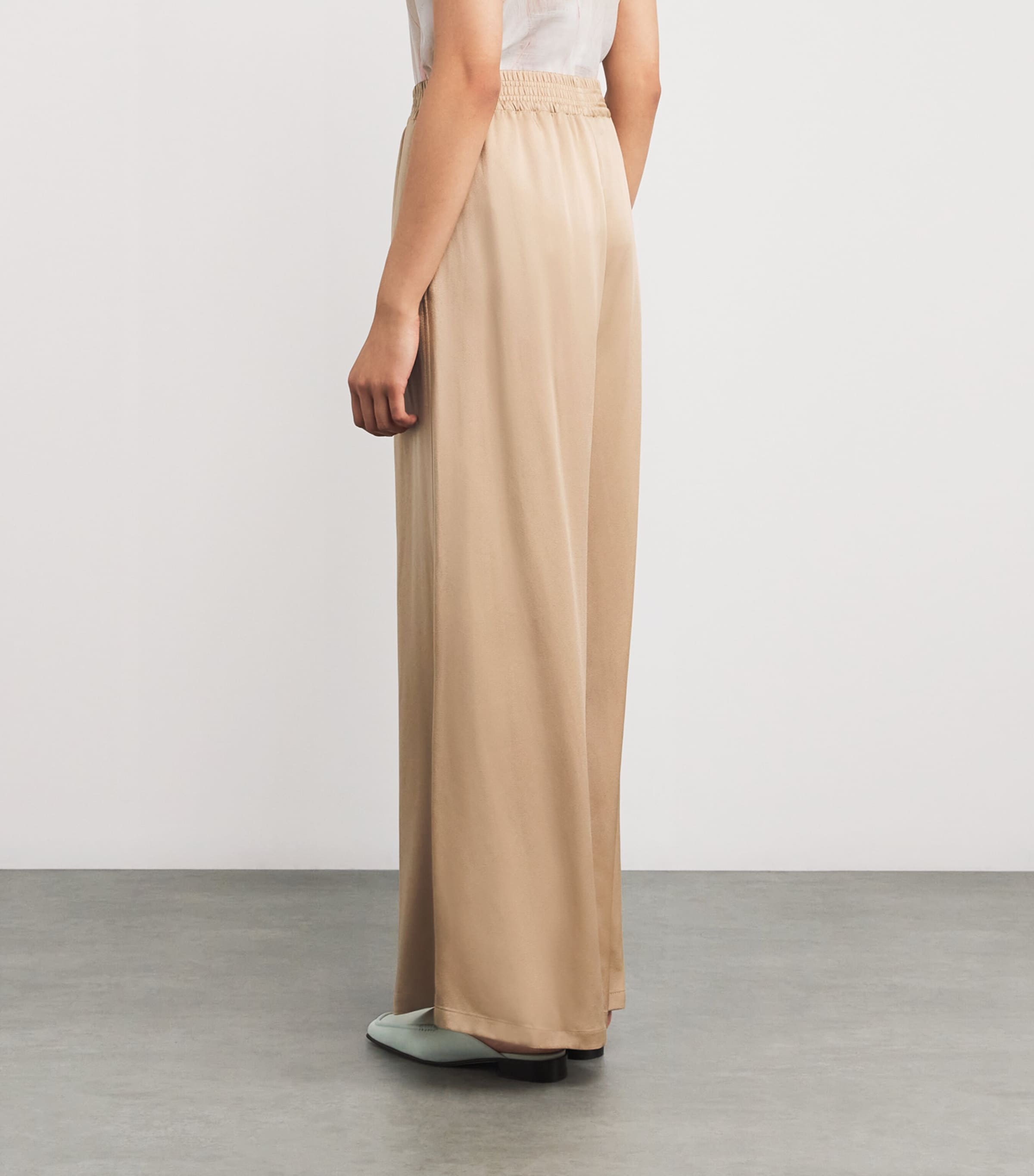 パンツ FABIANA FILIPPI Woman Pants Black PAD223F656D5370000 825 Fabiana Filippi high-waisted Straight Trousers | Black
