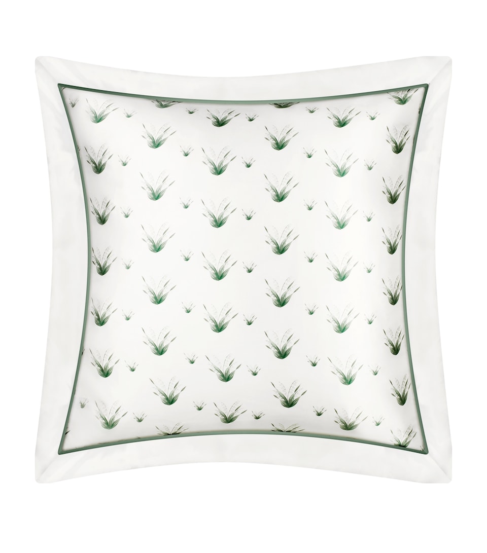 x Memo Press Silk Lily Of The Valley Square Oxford Pillowcase (65cm x 65cm)