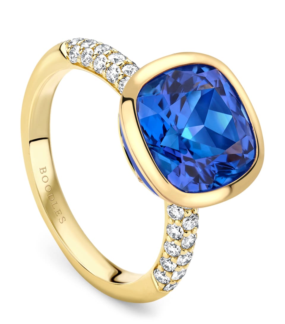 Boodles Yellow Gold, Diamond and Tanzanite Dolce Vita Cushion Ring Yellow Gold
