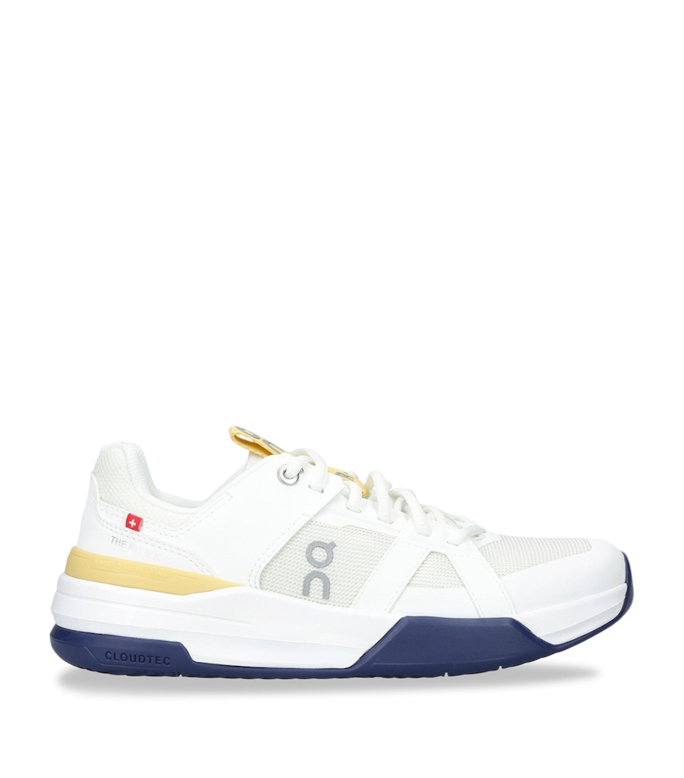 Roger Clubhouse Pro Youth Trainers