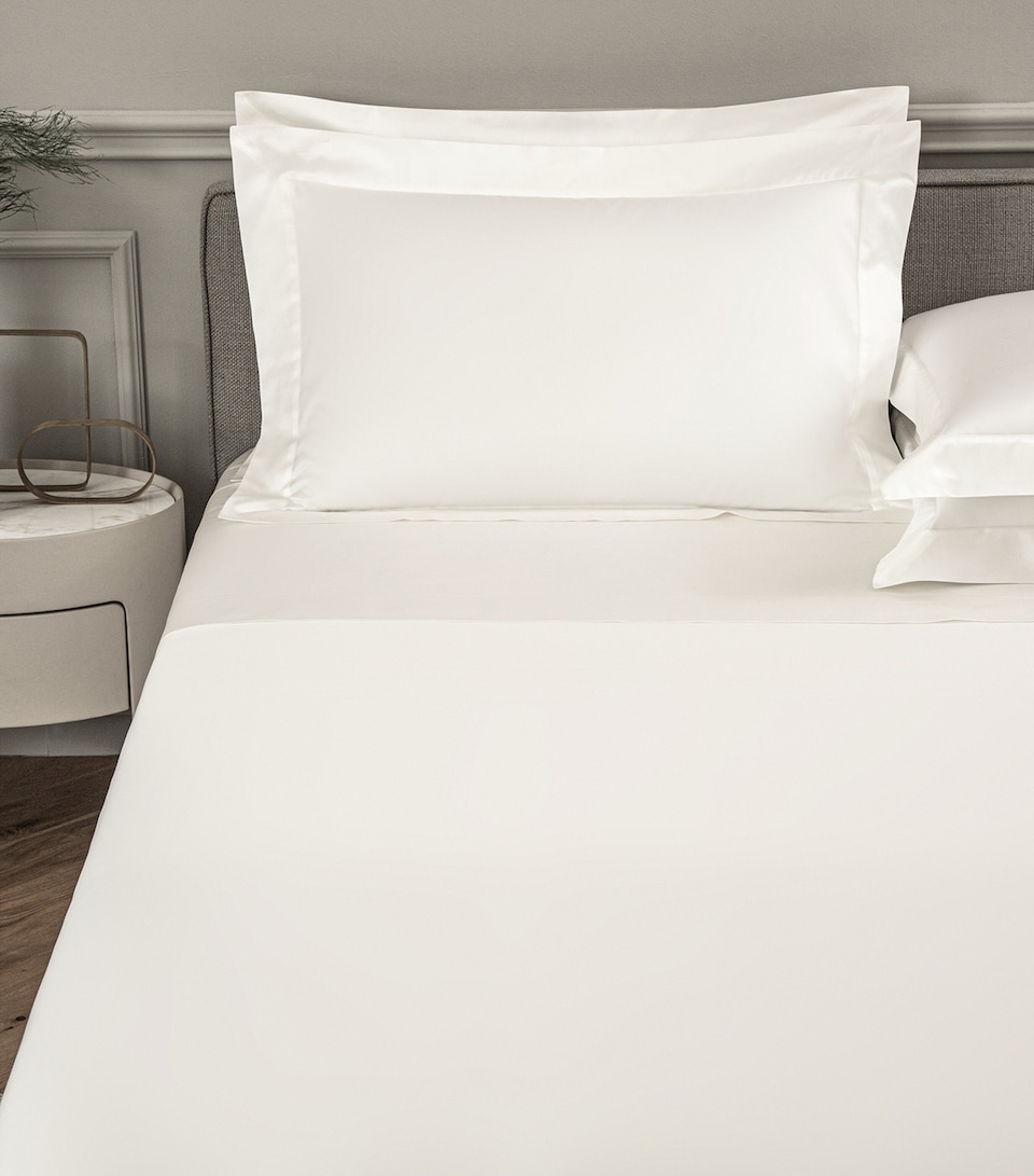 Frette Ultimate Super King Sheet Set Milk