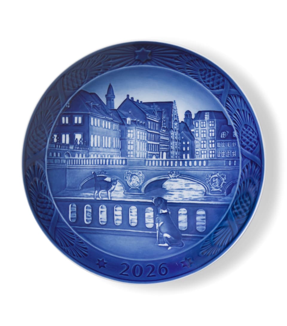 Royal Copenhagen Blue Collectibles Christmas 2026 Plate (18cm) Blue