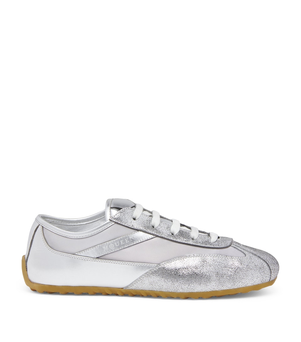 Metallic-Trim Boxe Sneakers