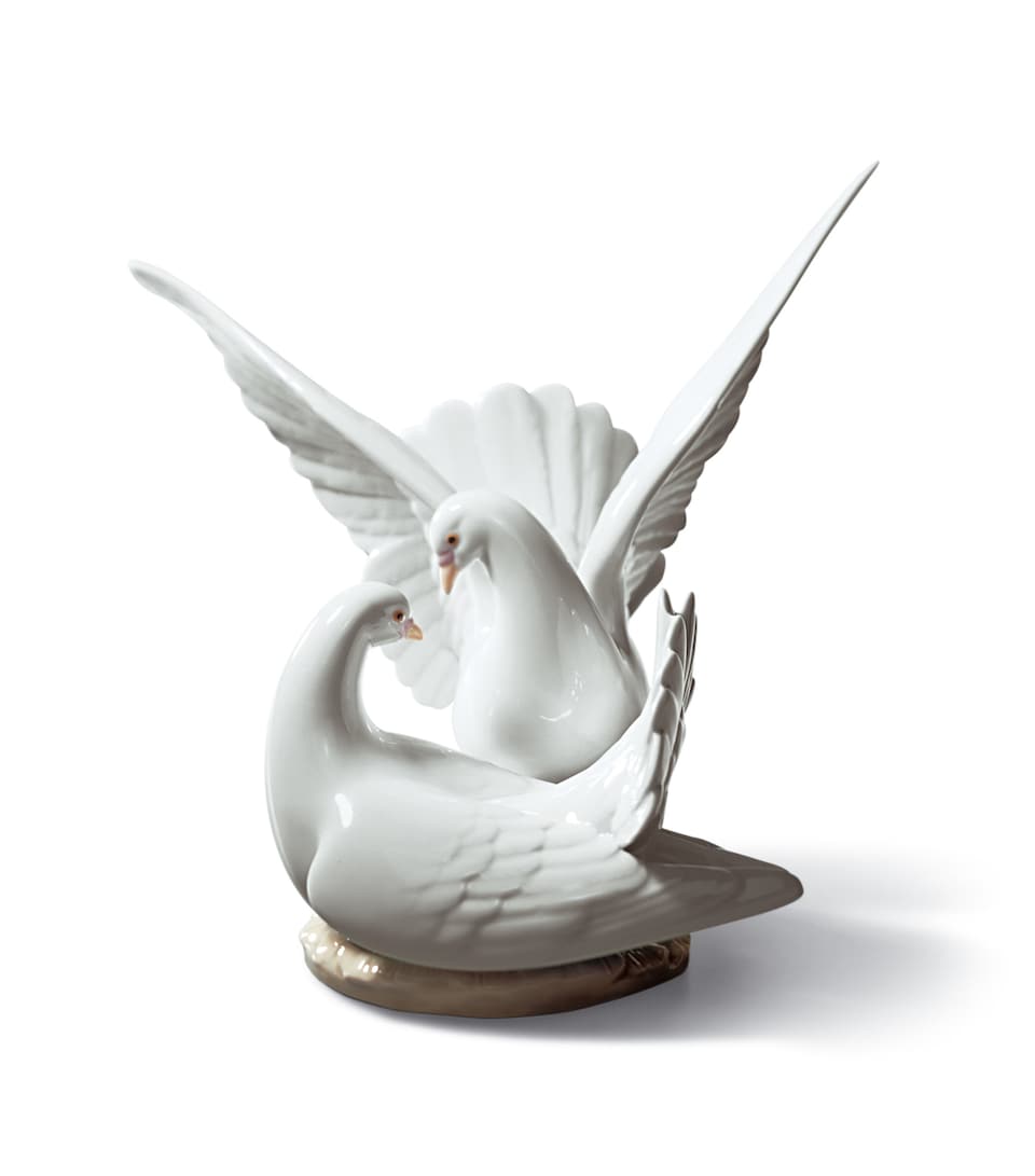 Lladró Love Nest Figurine