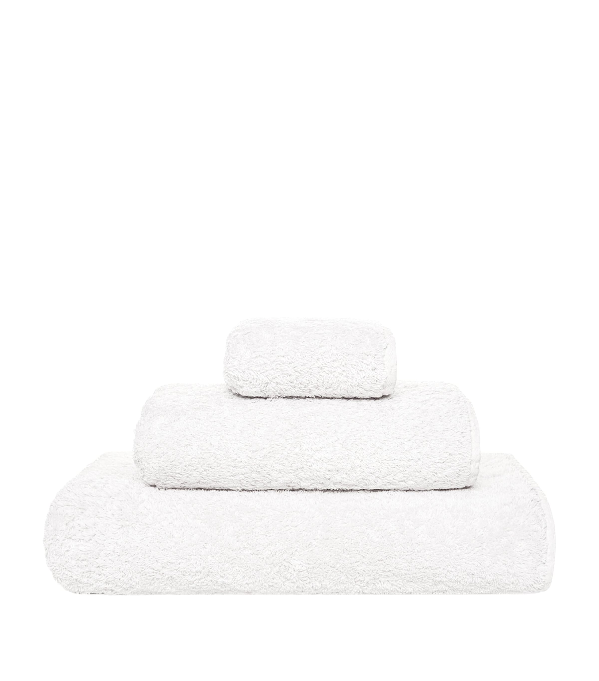 GRACCIOZA Grand Egoist Bath Towel (70cm x 140cm) White