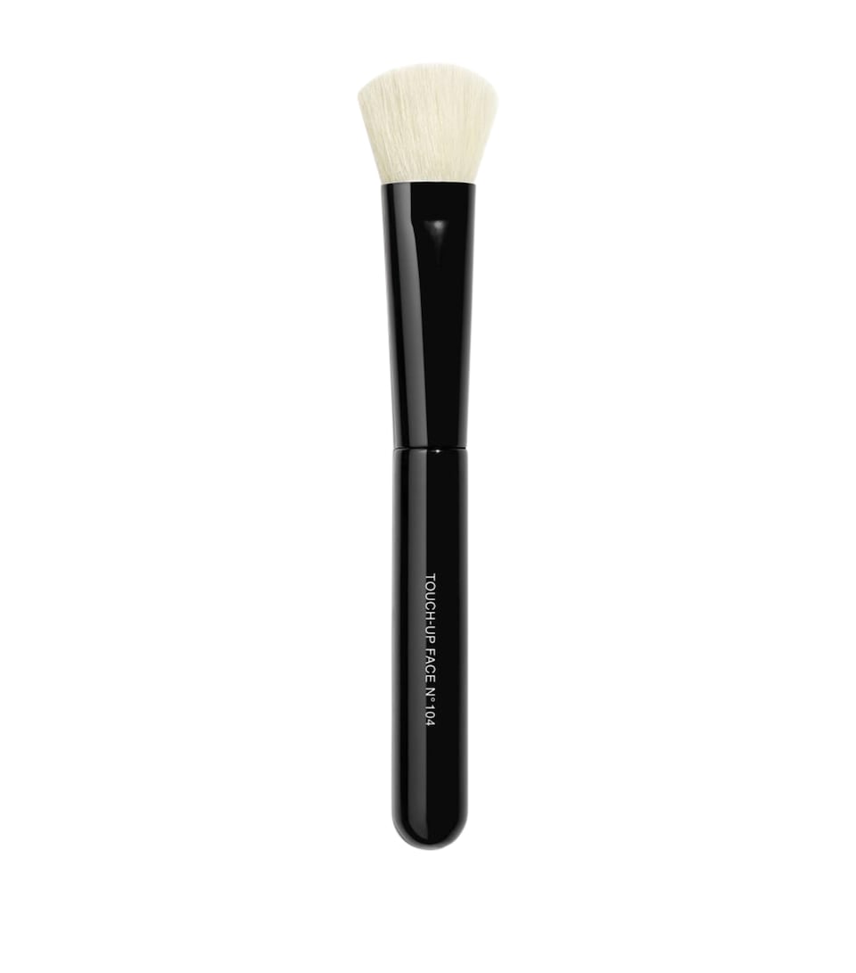 TOUCH-UP FACE BRUSH N°104? Pinceau Retouche Teint?