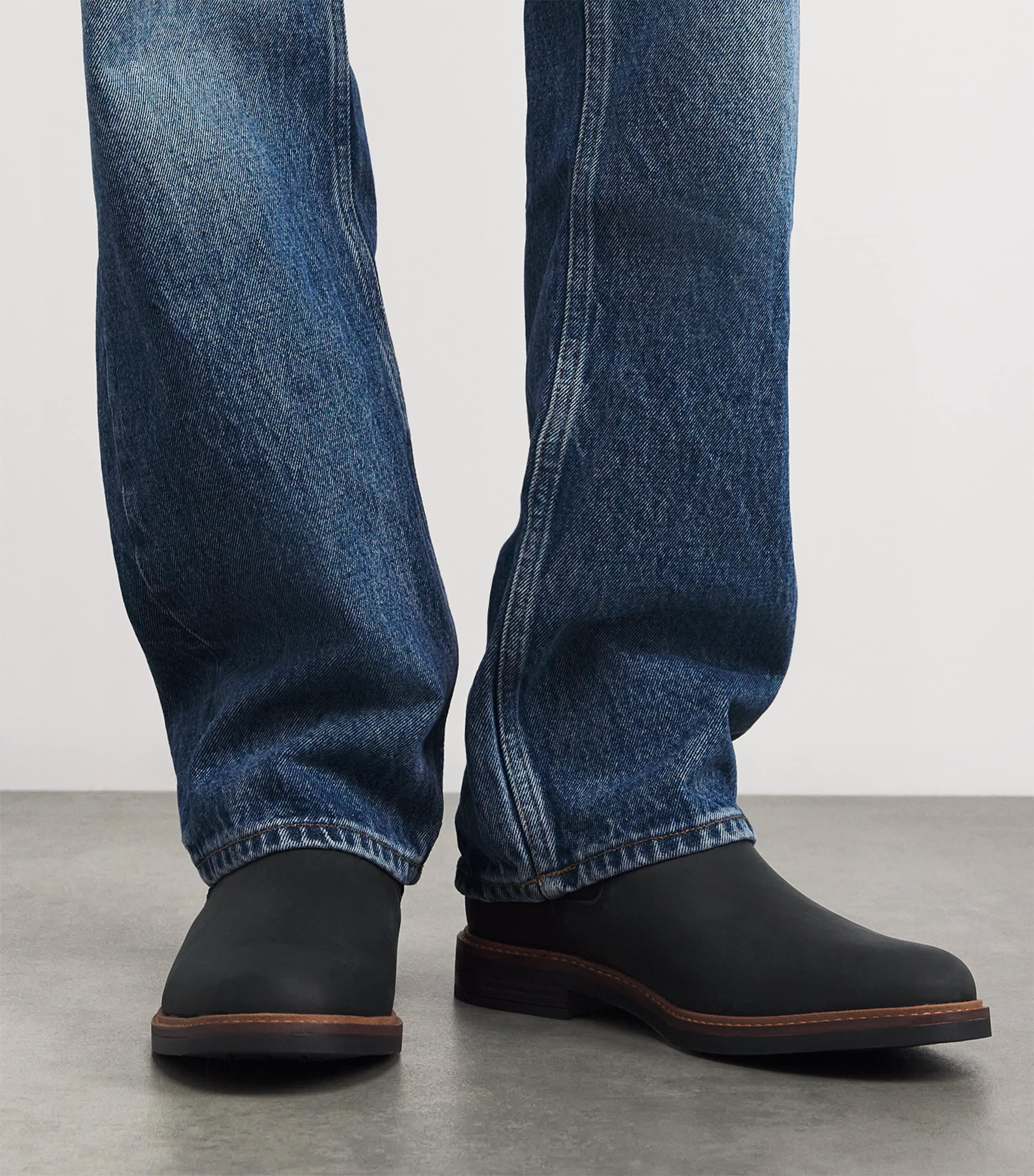 Leather Farsley Chelsea Boots BLACK Image 2