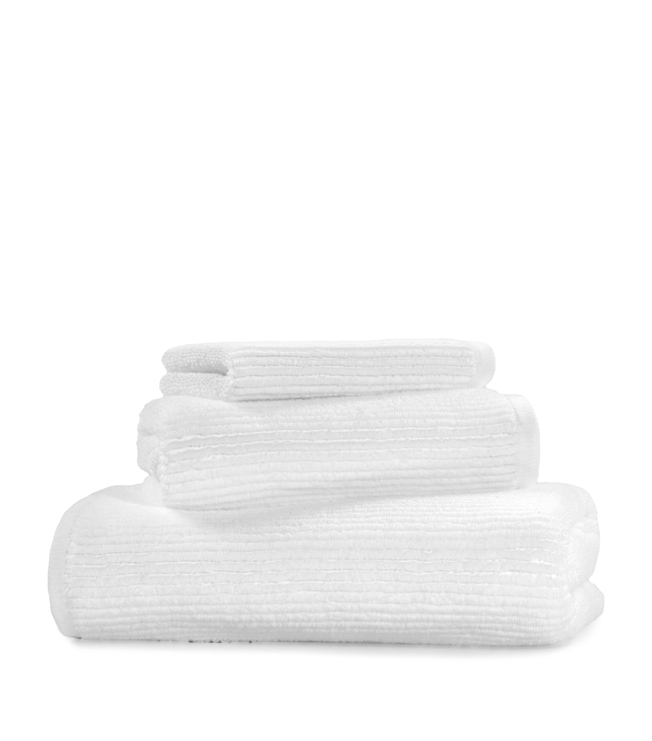 Hamam Organic Cotton Raya Bath Towel (76cm x 142cm) White Image 1