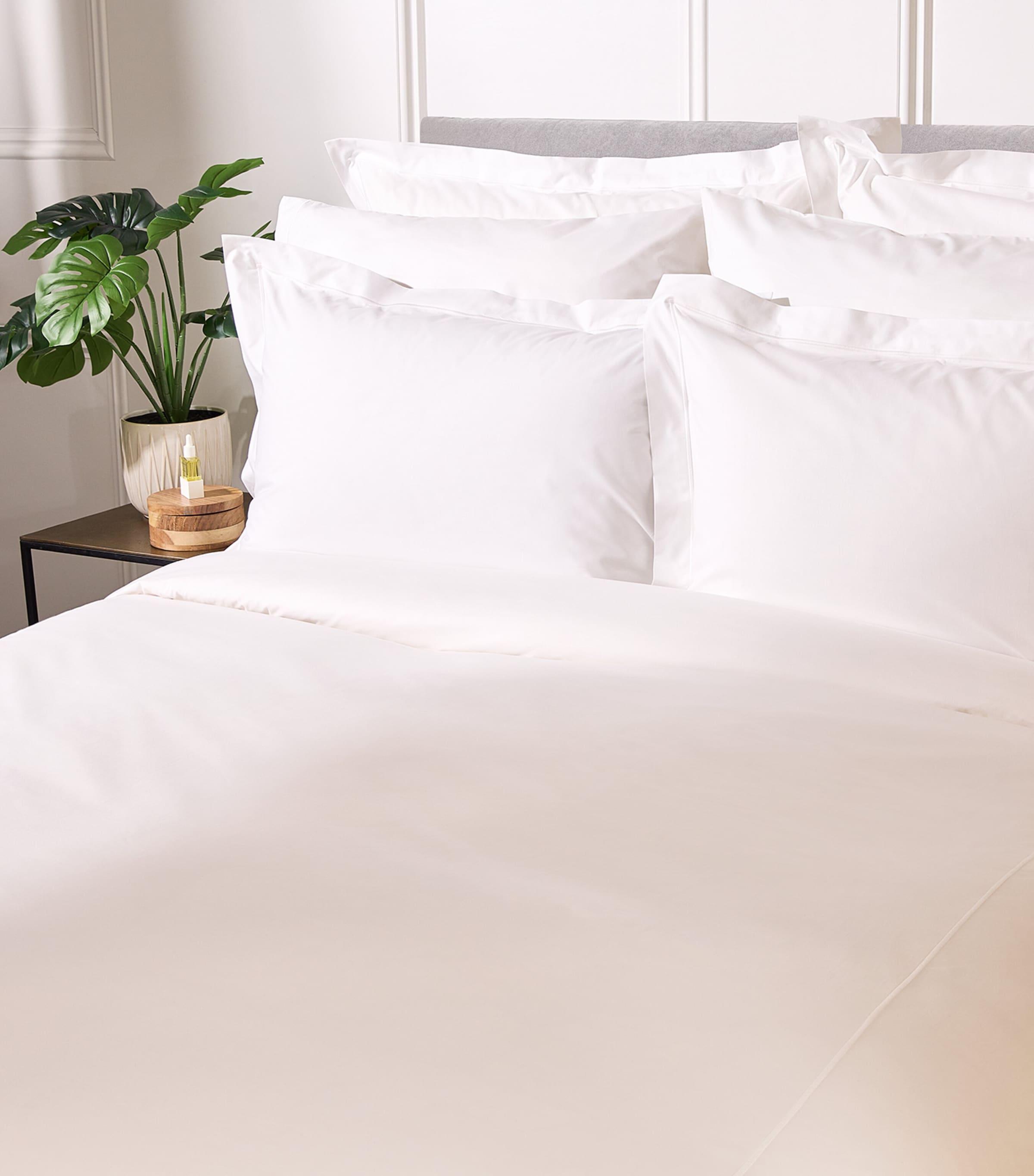 Helmshore King Flat Sheet (275cm x 295cm) WHITE Image 3