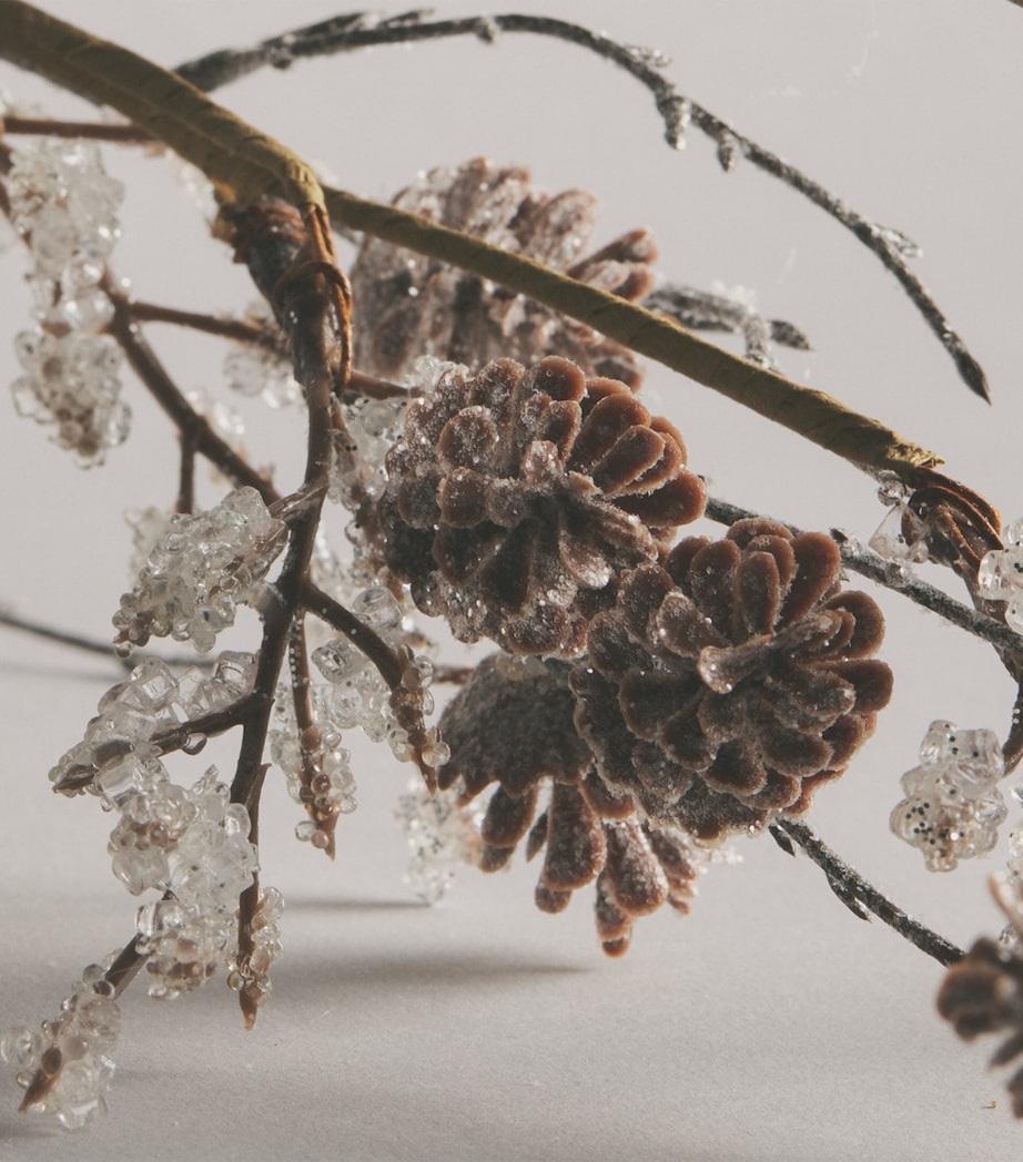 Harrods Glittery Berry Foliage Garland Natural Image 2