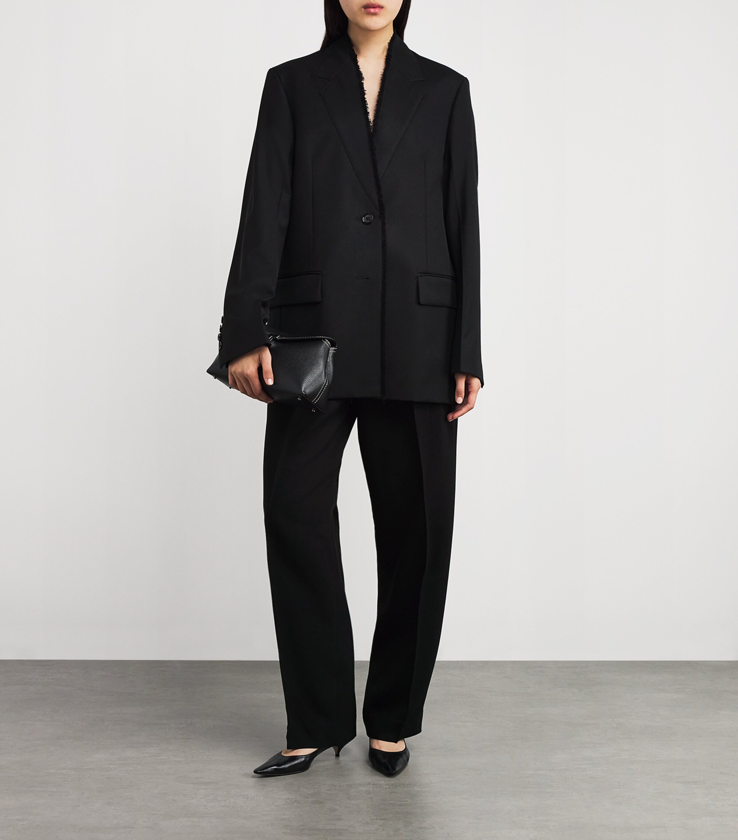 【関税込み】TOTEME ブラック Raw Lapel テーラードジャケット Totême Wool Raw-Lapel Blazer | Harrods US