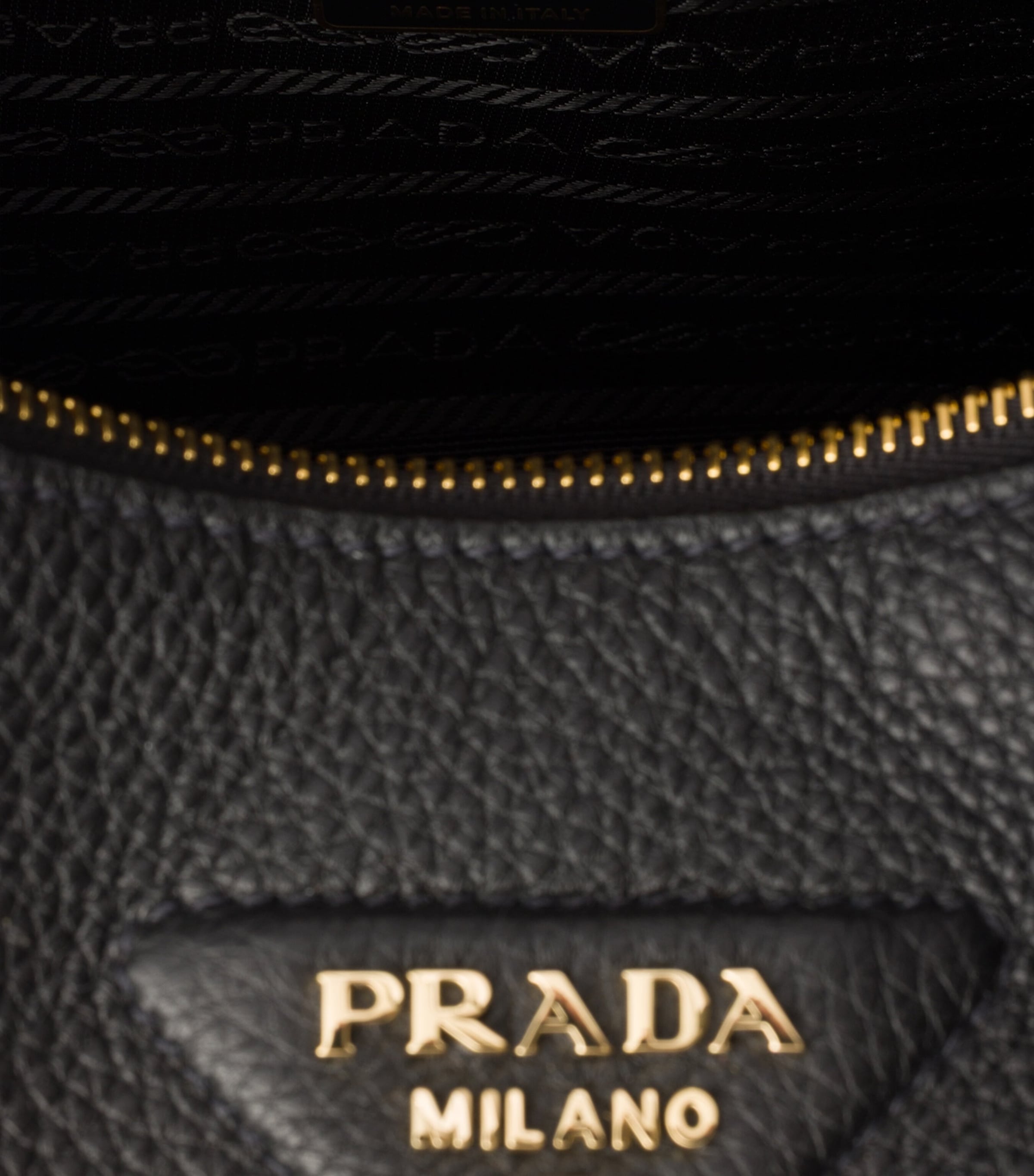 Small Leather Top-Handle Bag F0632 Image 4