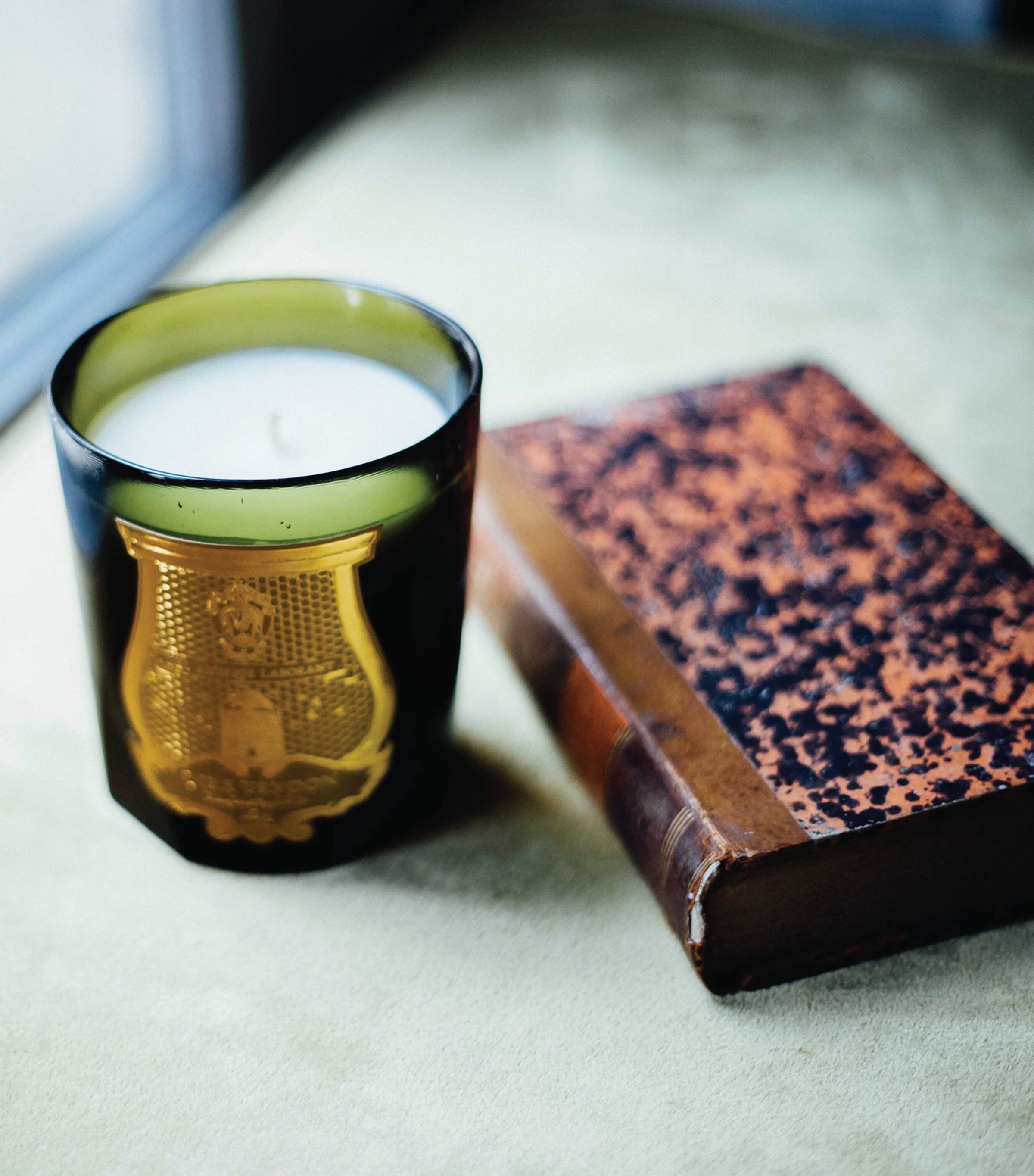 Roi Soleil Candle (270g) GREEN Image 3