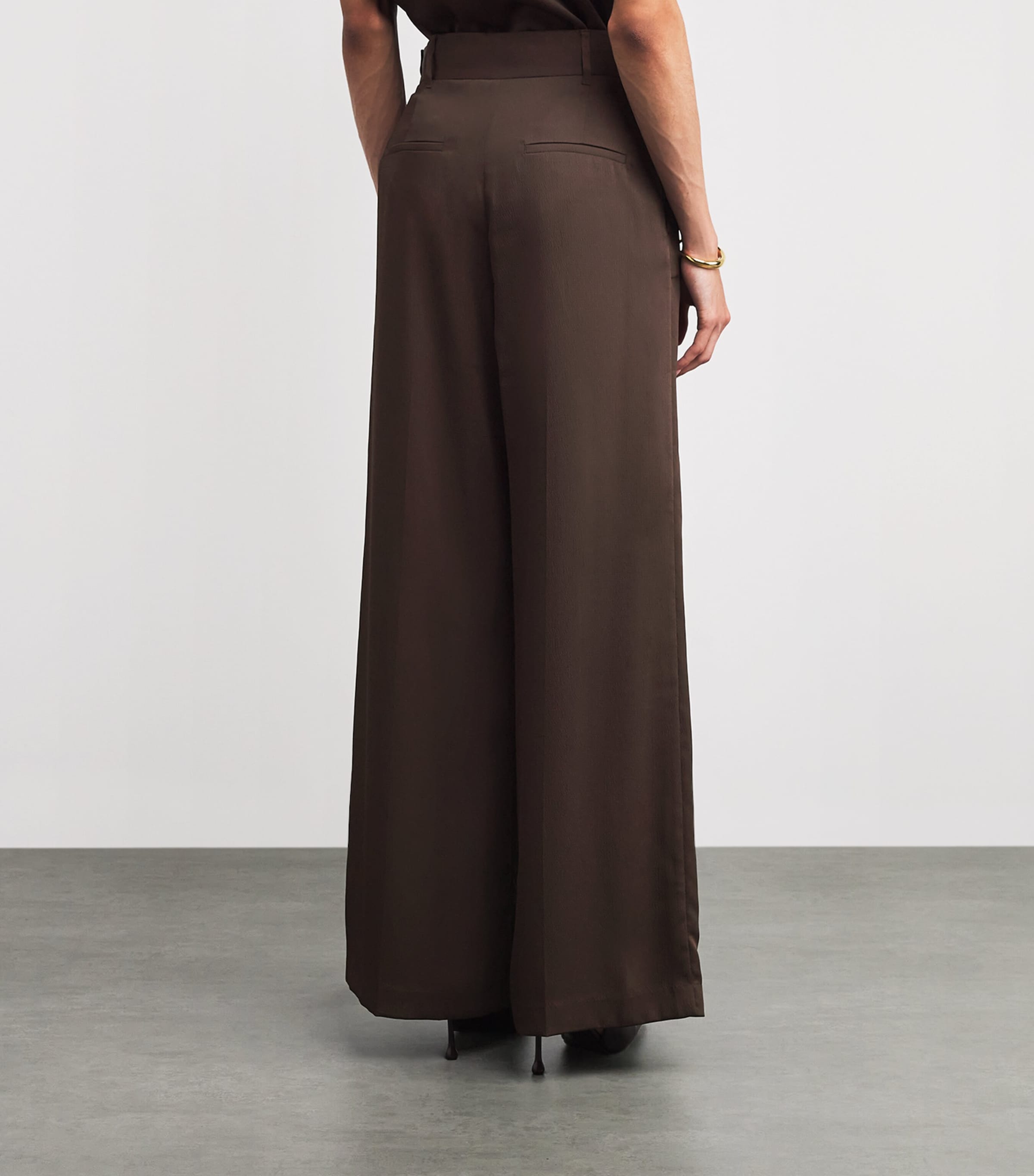 Satin Aaron Wide-Leg Trousers D80 BROWN Image 4