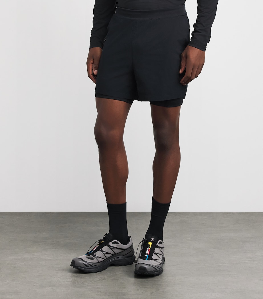 Houdini Mens Pace Split Running Shorts True Black Image 4