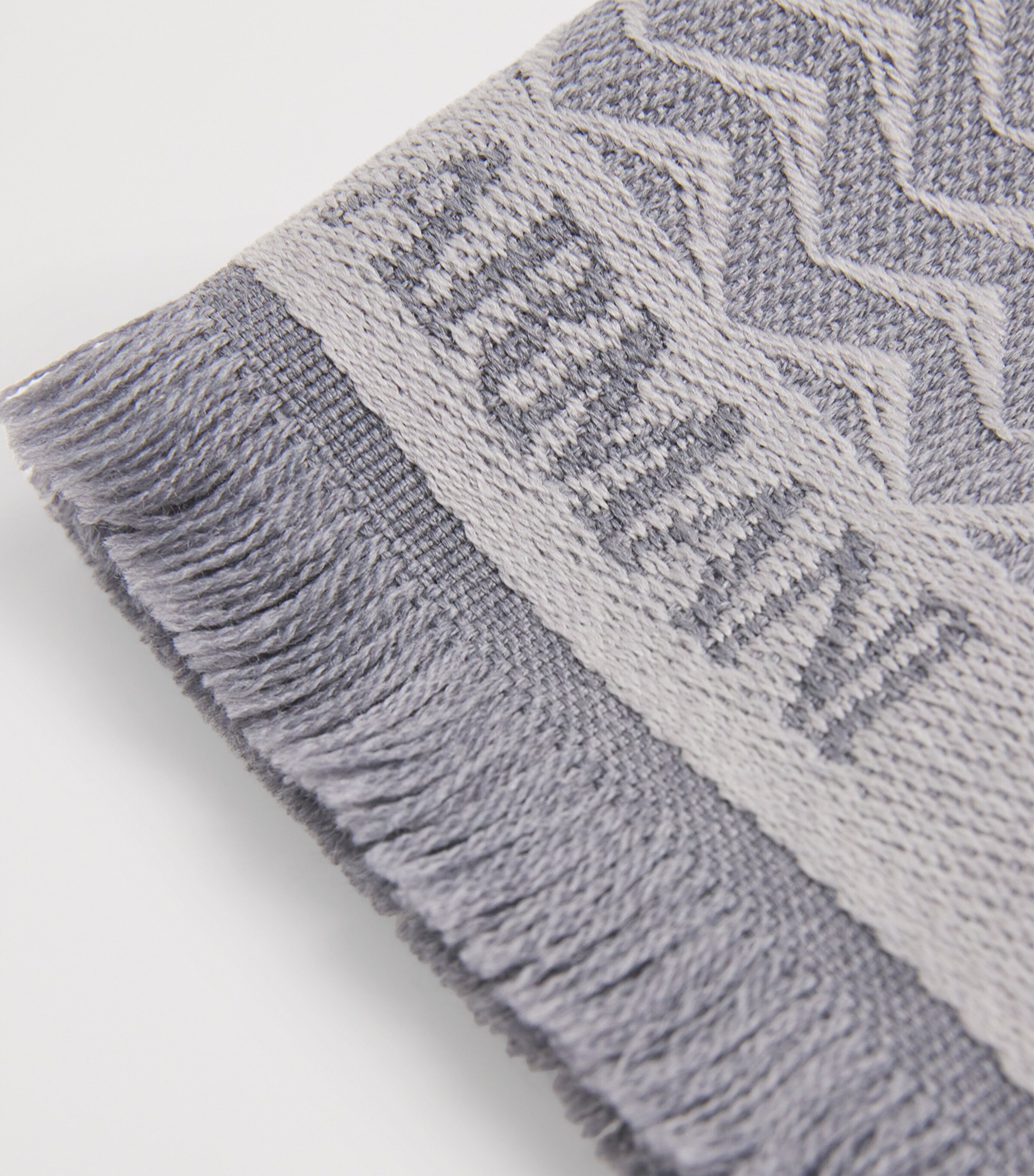 Wool Geometric Print Scarf F8047 Image 4