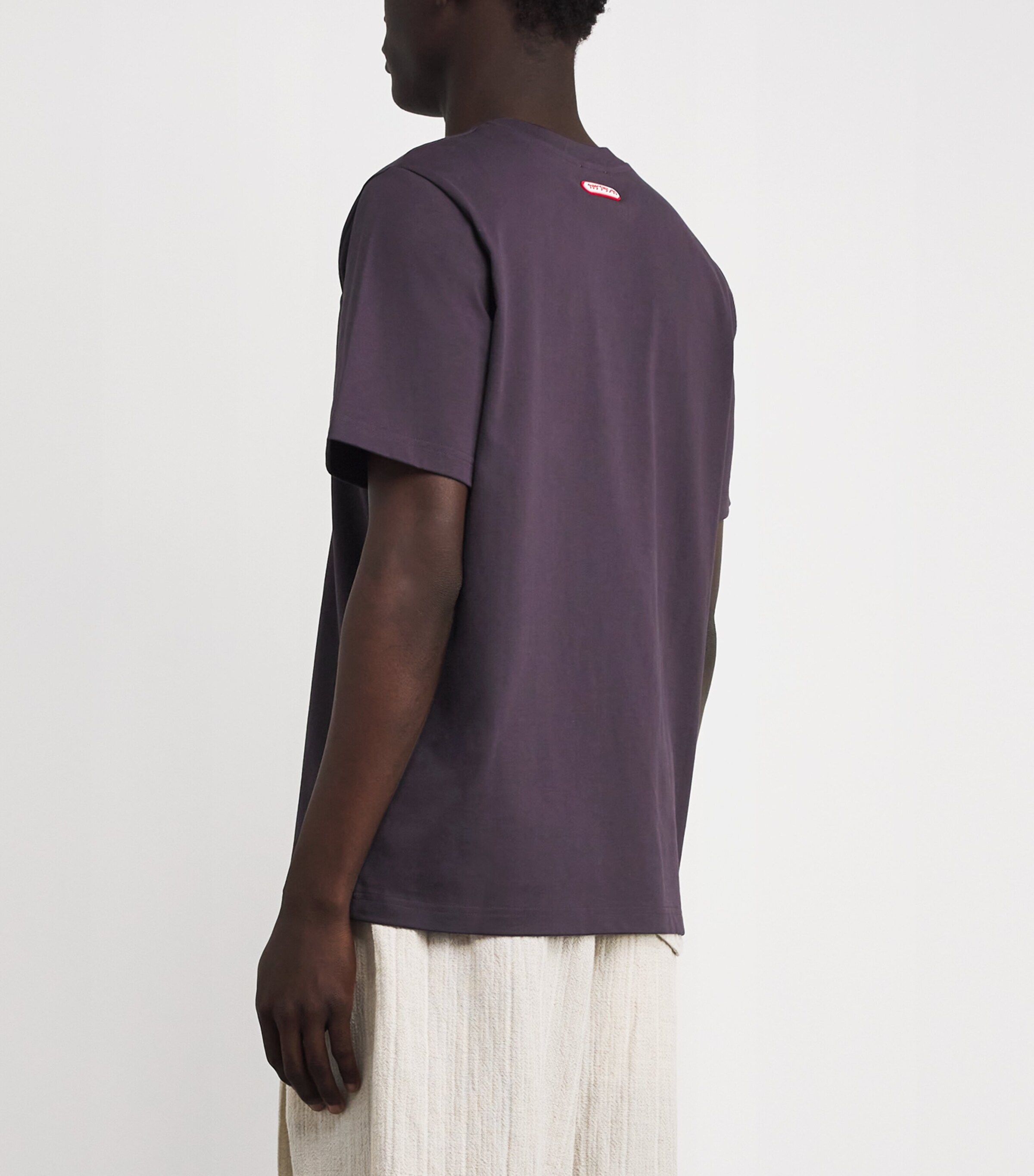 Organic Cotton Logo Patch T-Shirt AUBERGINE Image 4