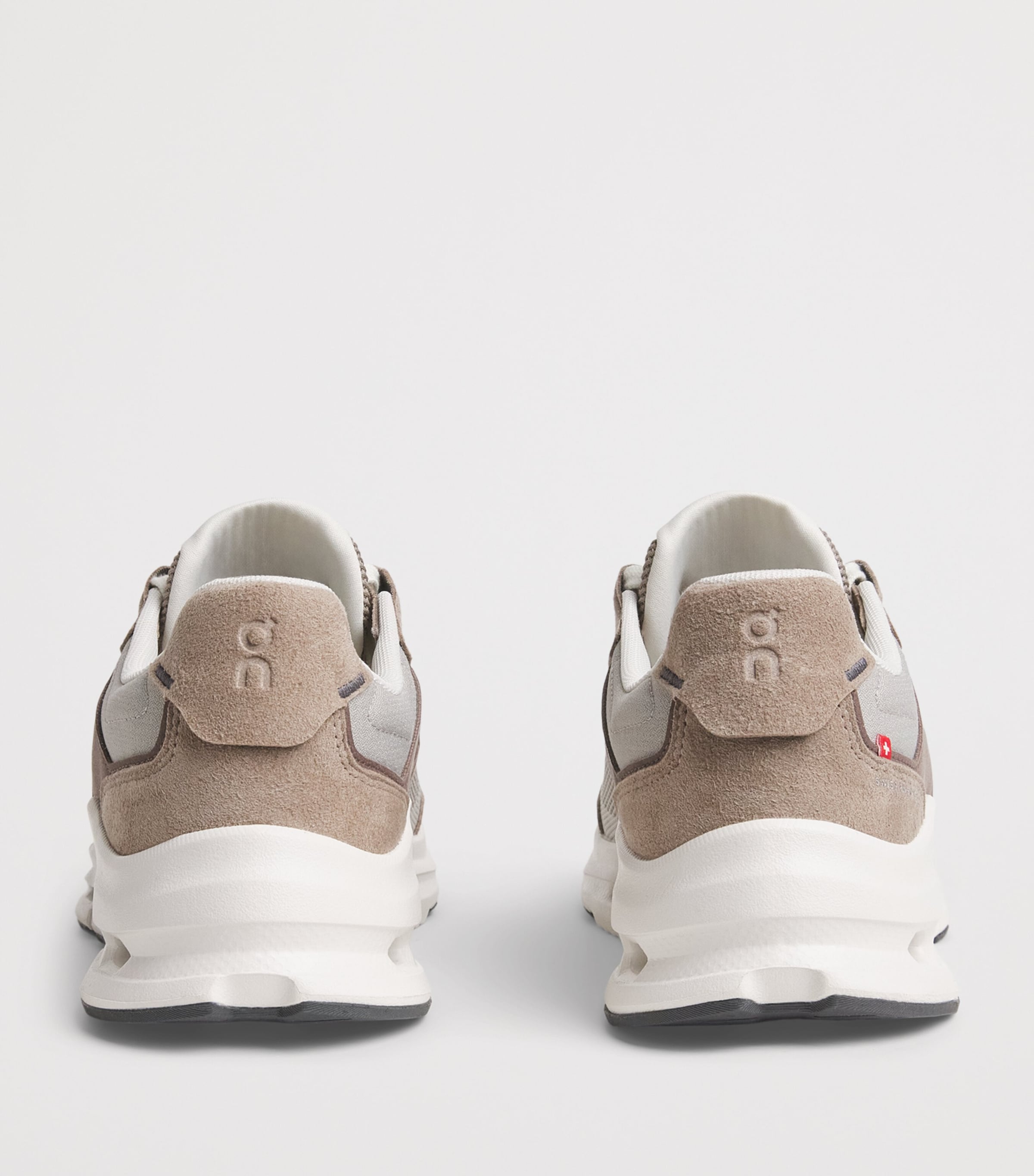 On Mens Cloudnova Rift Trainers Fog | Ash Image 5