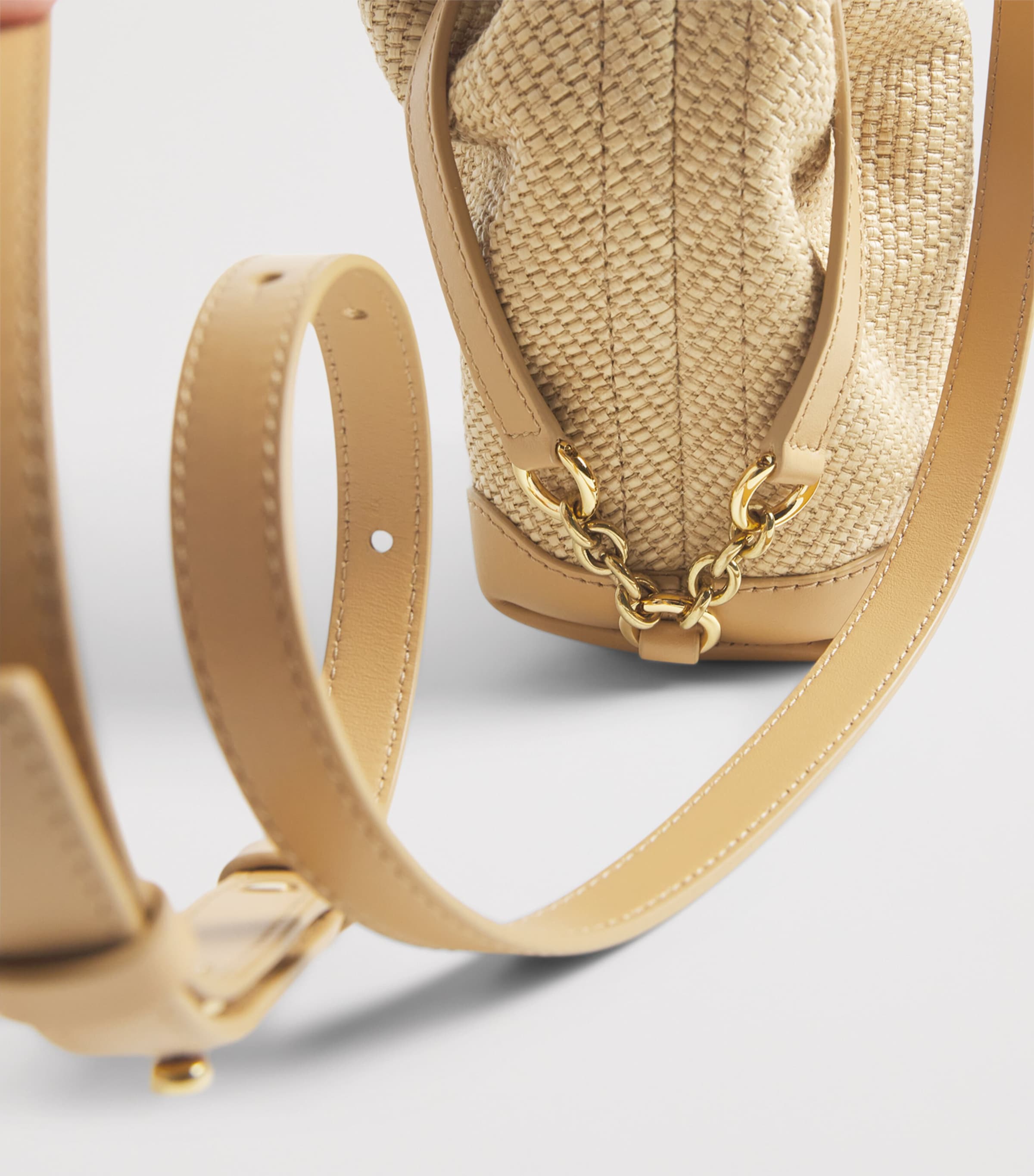 Chloé Small Raffia-Effect Clover Carry Top-Handle Bag Bleached Brown Image 3