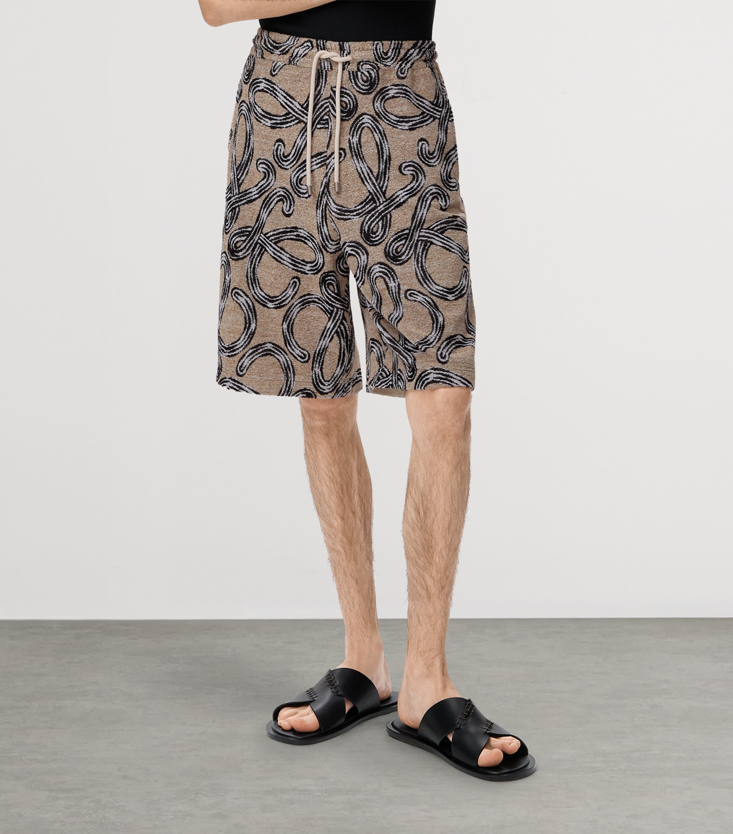 LOEWE Mens x Paula’s Ibiza Terry Anagram Shorts Beige/black Image 3