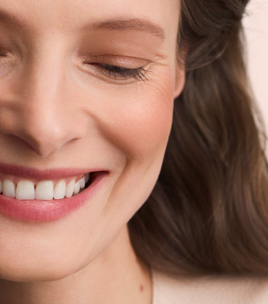 Rose Hermès Silky Blush Powder - 47 Rose Ambre 35 ROSE AMBRE Image 8