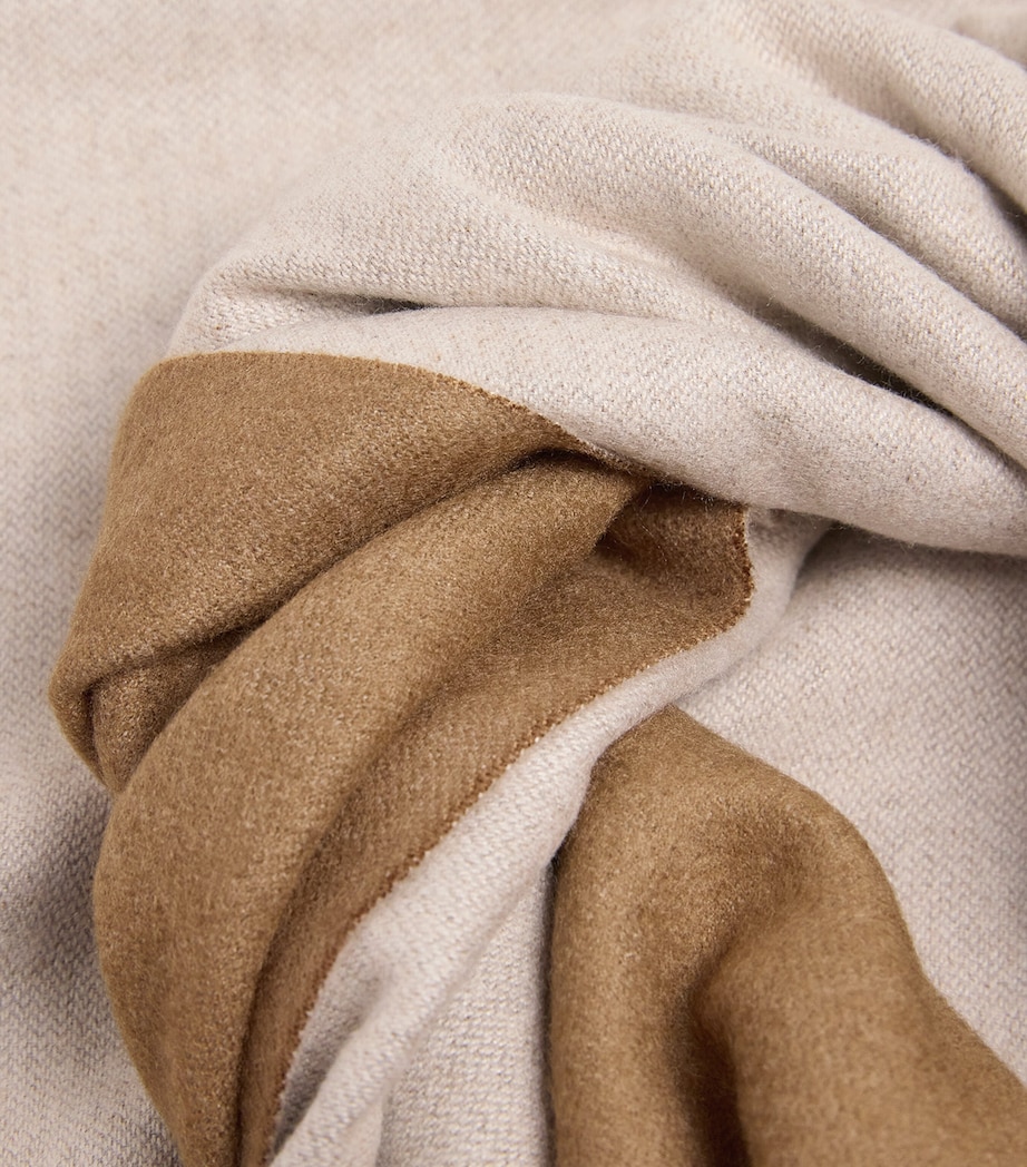 Double-Faced Stole CREAM Image 4