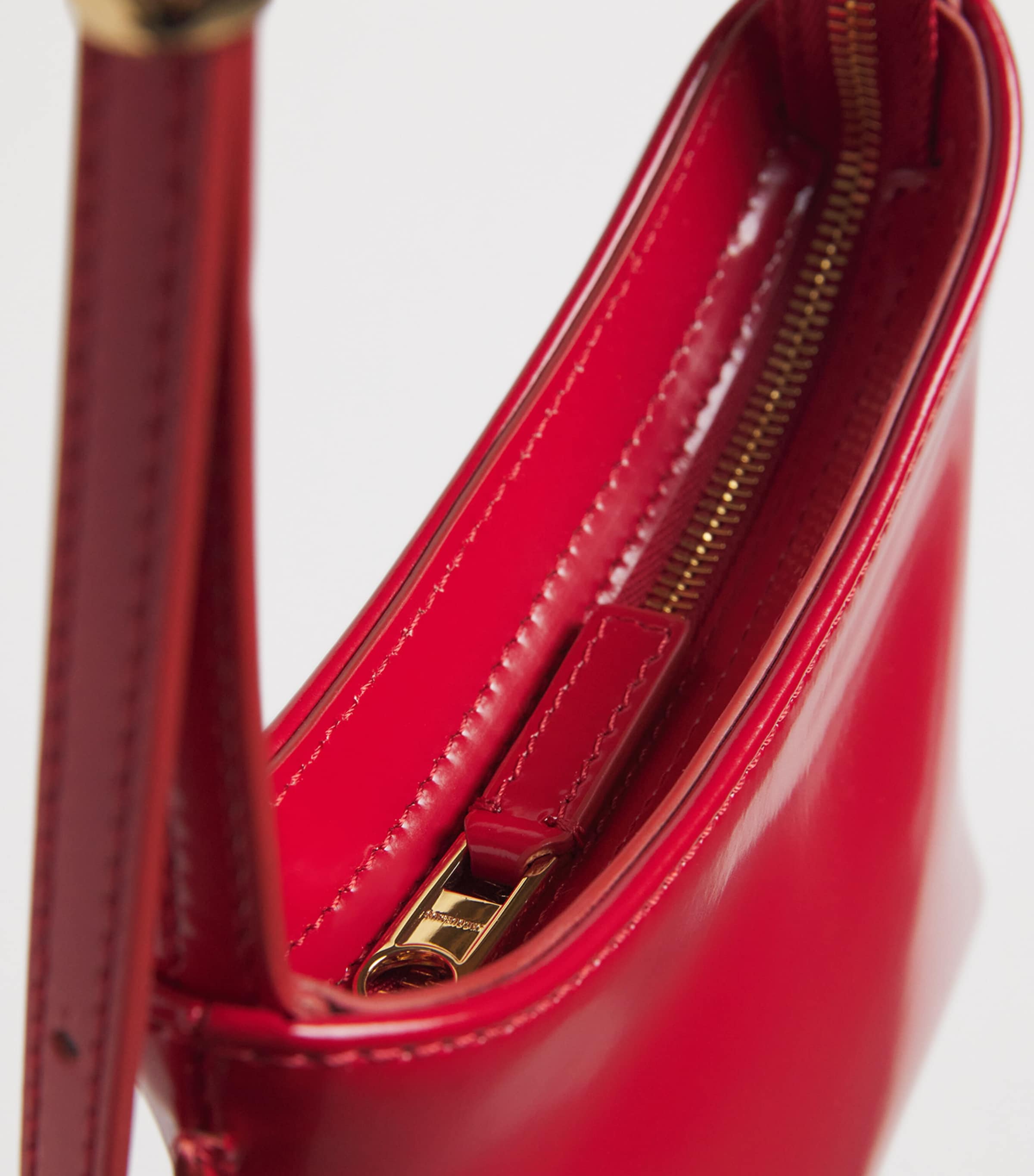 Jacquemus Leather Le Petit Bisous Shoulder Bag Red Image 5
