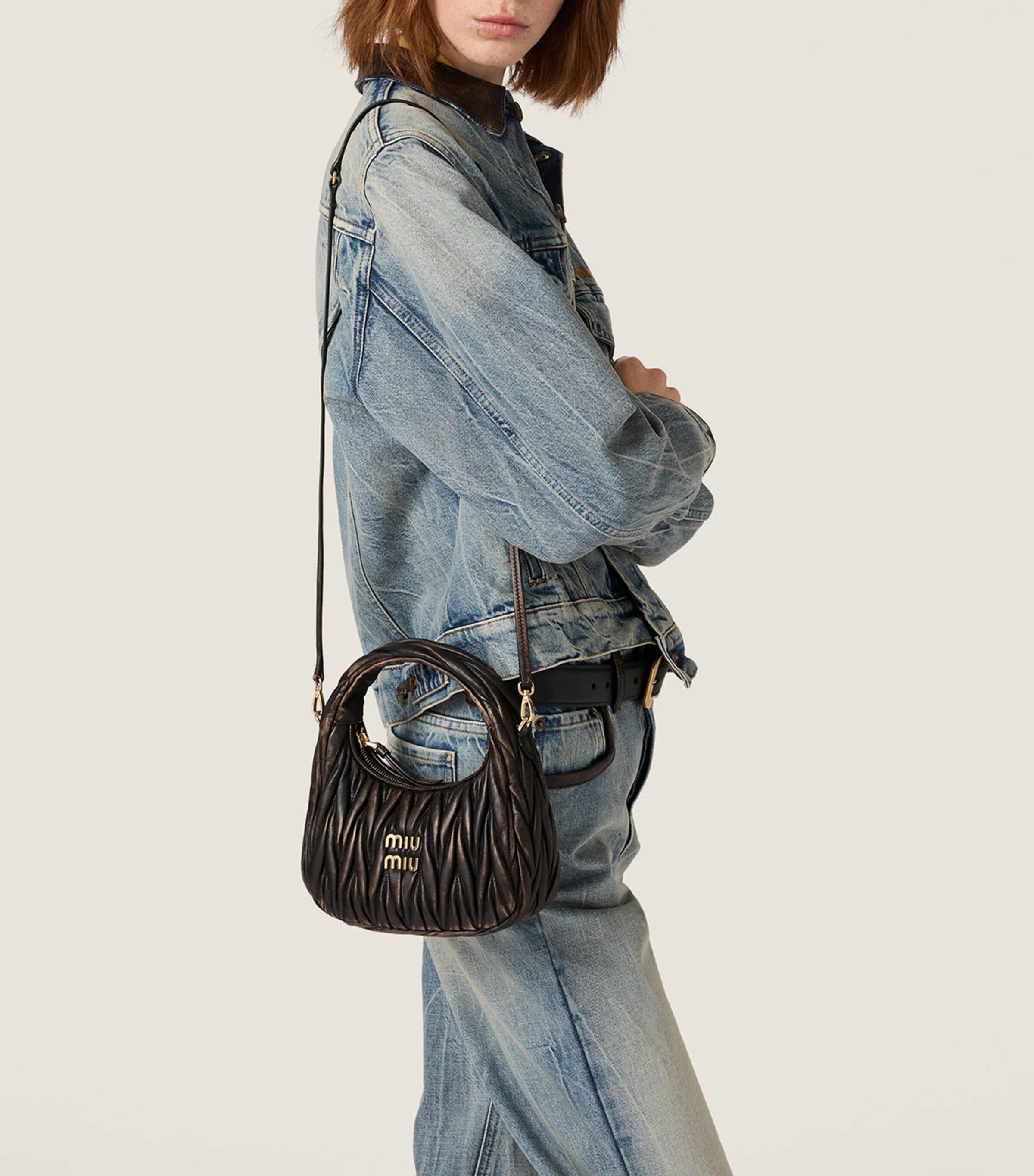 Small Matelassé Lambskin Wander Top-Handle Bag F0201 Image 5