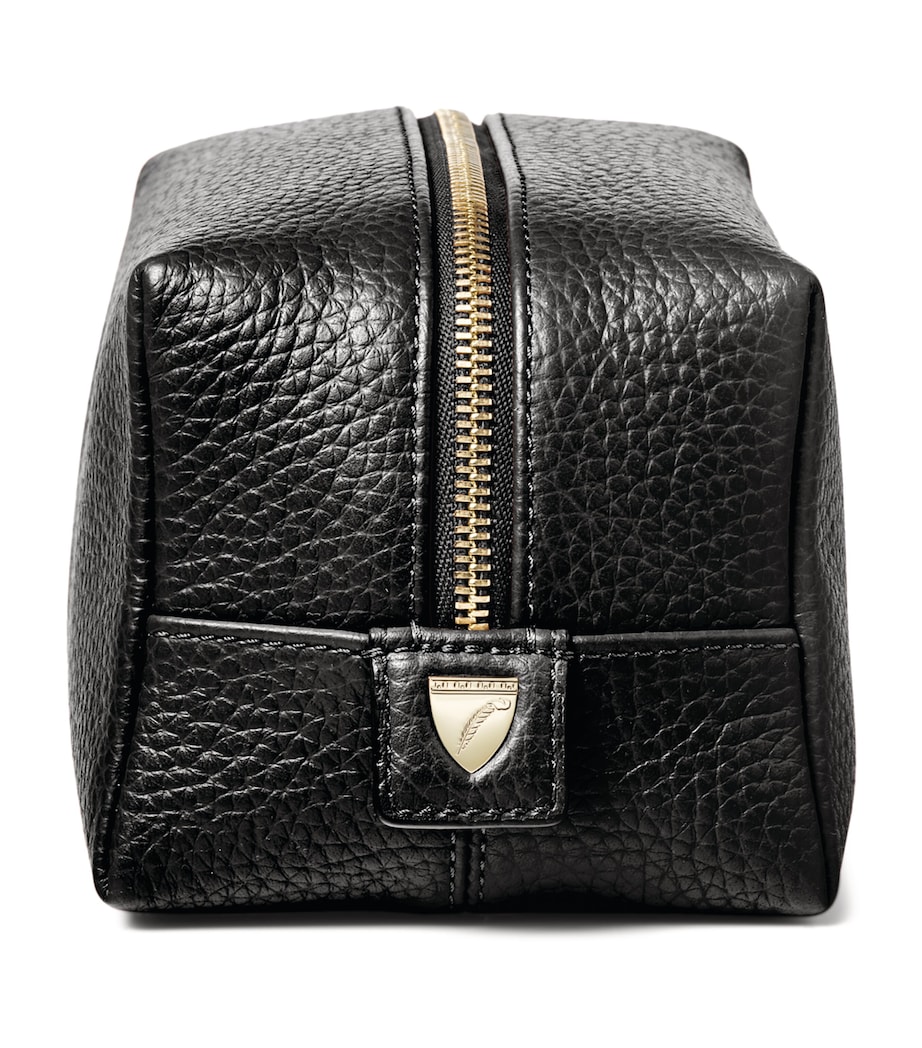 Medium London Cosmetic Case BLACK Image 4