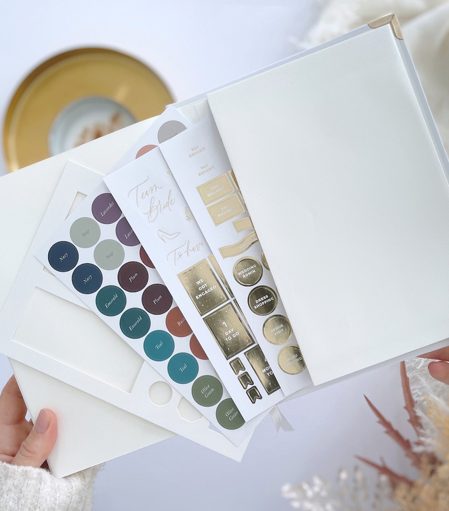 Blush and Gold Luxury Wedding Planner White, Green, Gold Image 12