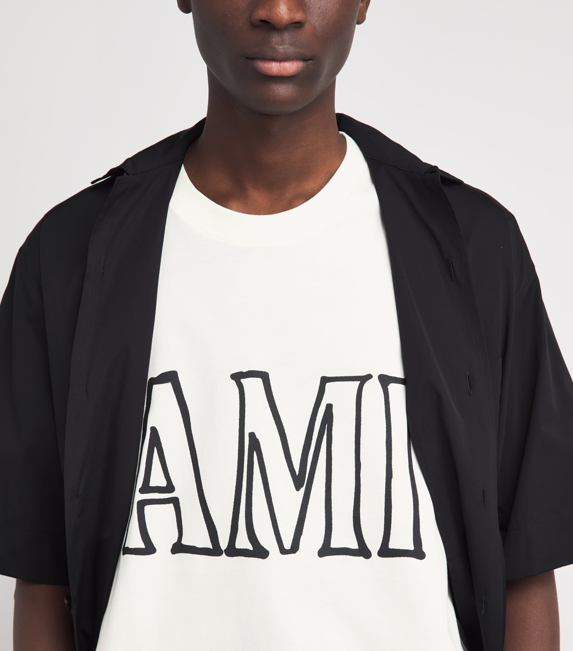 AMI Paris Mens Cotton Logo Boxy T-Shirt Blanc Creme Image 3