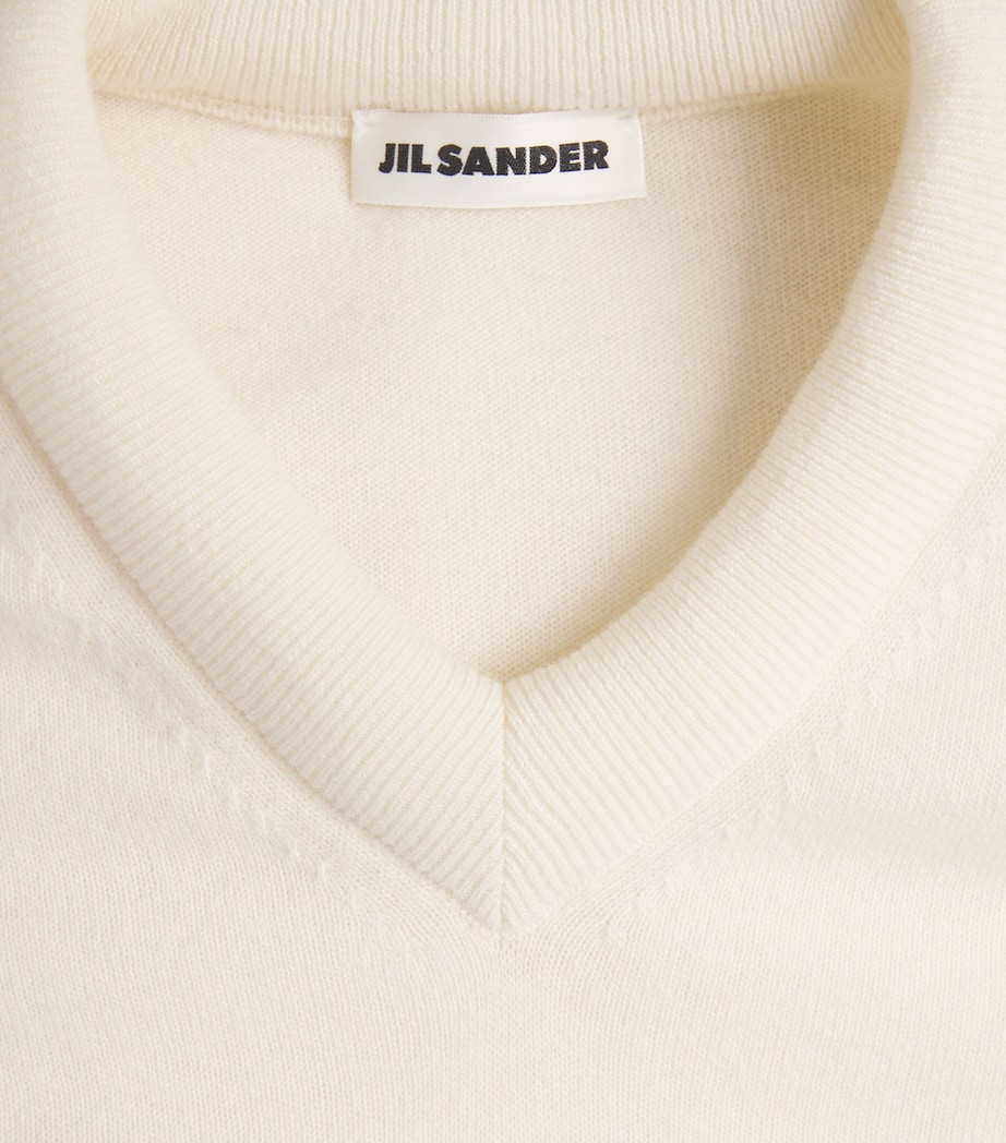 Wool V-Neck Sweater 106 EGGSHELL Image 5