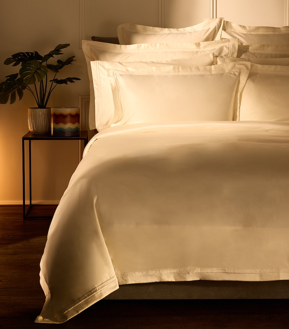 Harrods of London Richmond Housewife Pillowcase Pair (50cm x 75cm) Ivory Image 2