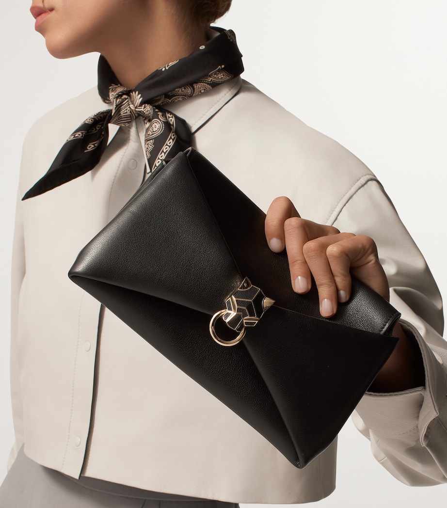 Leather Panthère de Cartier Chain Pouch BLACK Image 7