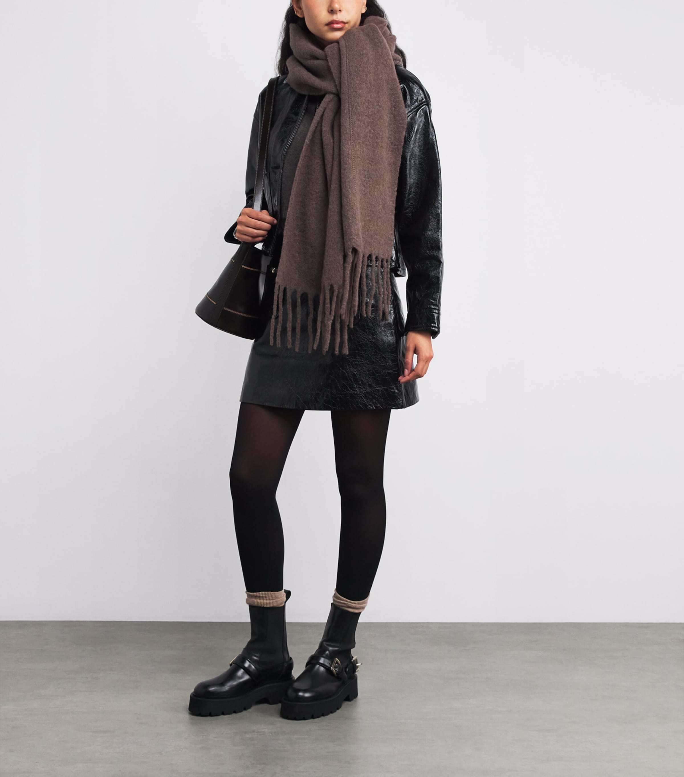 Fringe Scarf BROWN Image 3