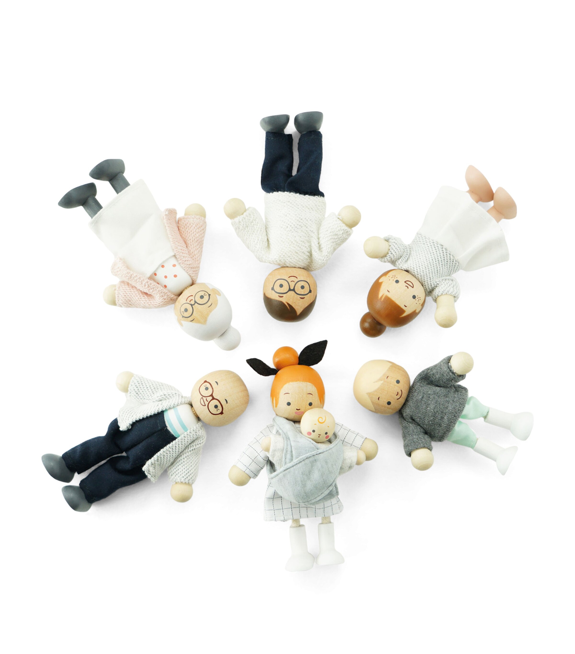 Le Toy Van Doll Family Set Image 6