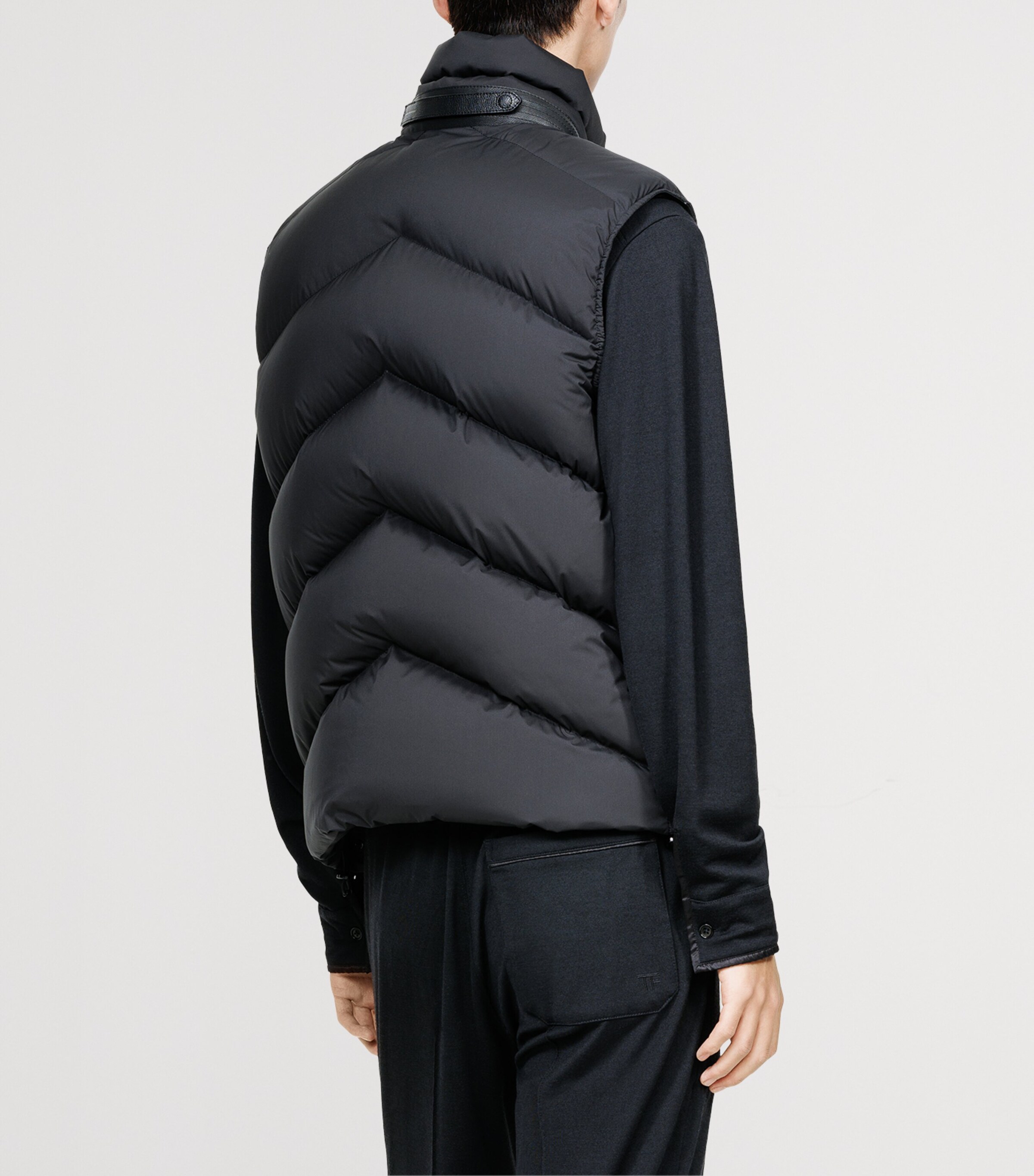 TOM FORD Mens Down Gilet Naa Image 4