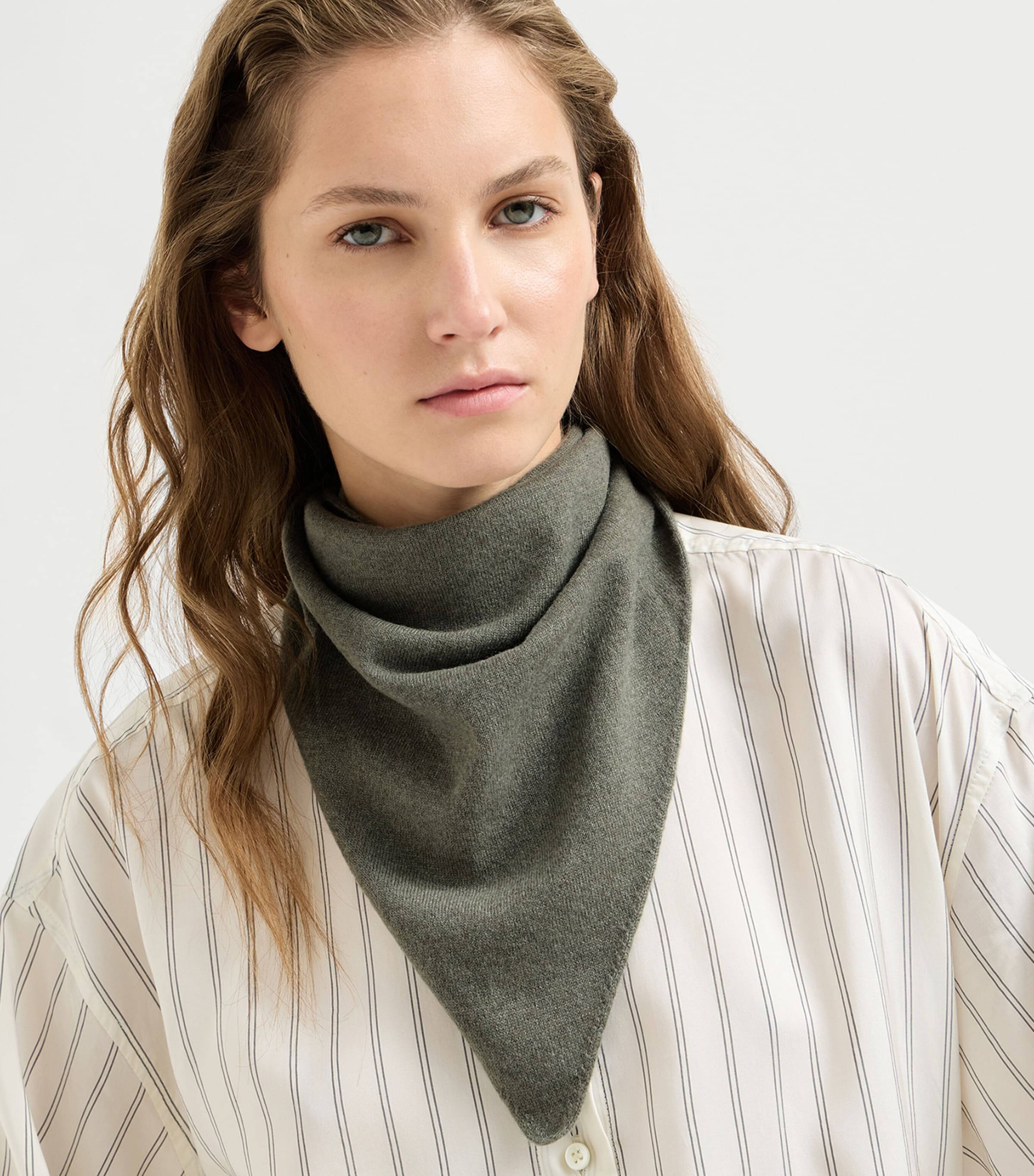 Brunello Cucinelli Womens Cashmere Scarf Dark Green Image 3