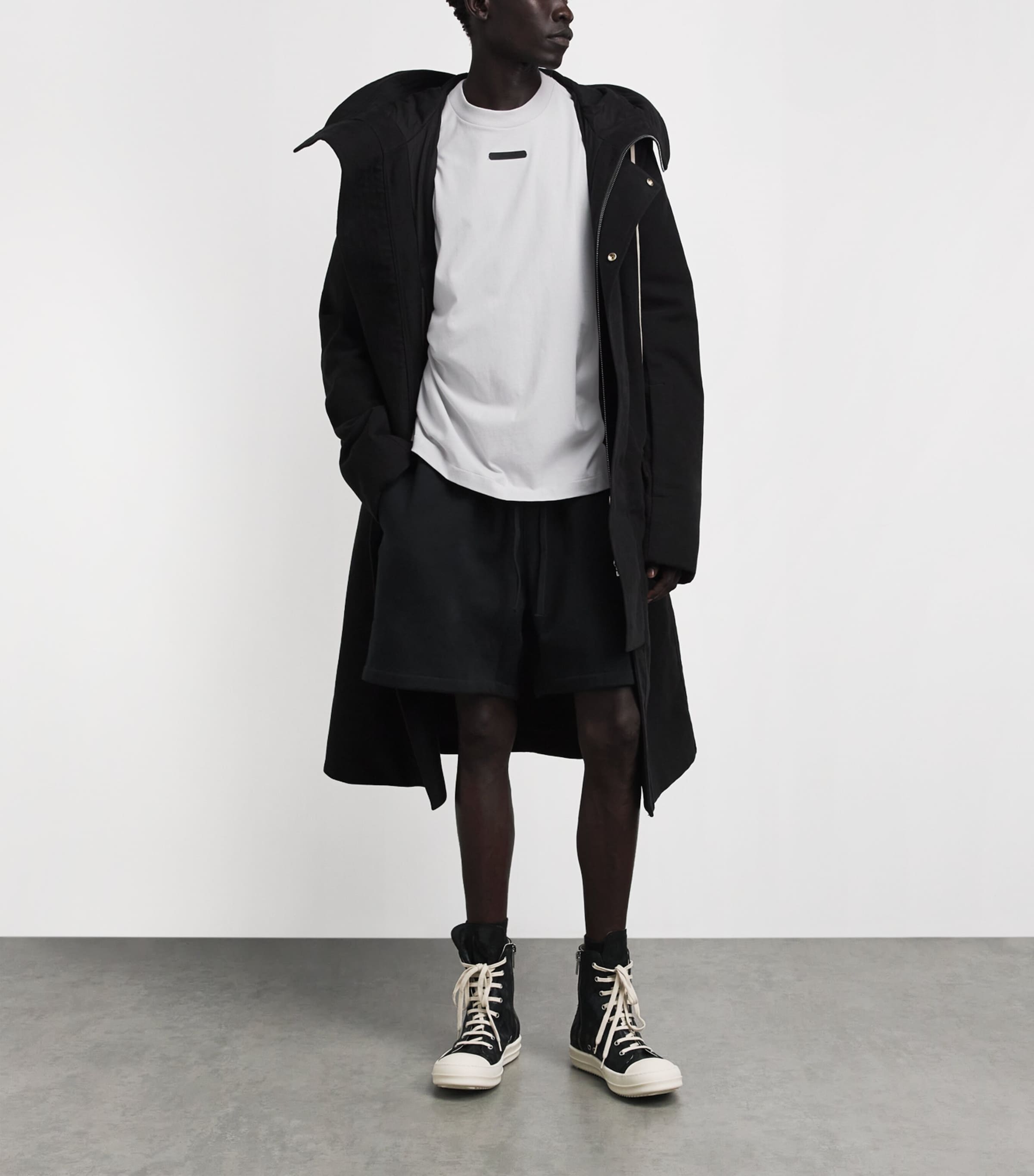 FEAR OF GOD ESSENTIALS Mens Cotton Boxy Merch T-Shirt Overcast Image 2
