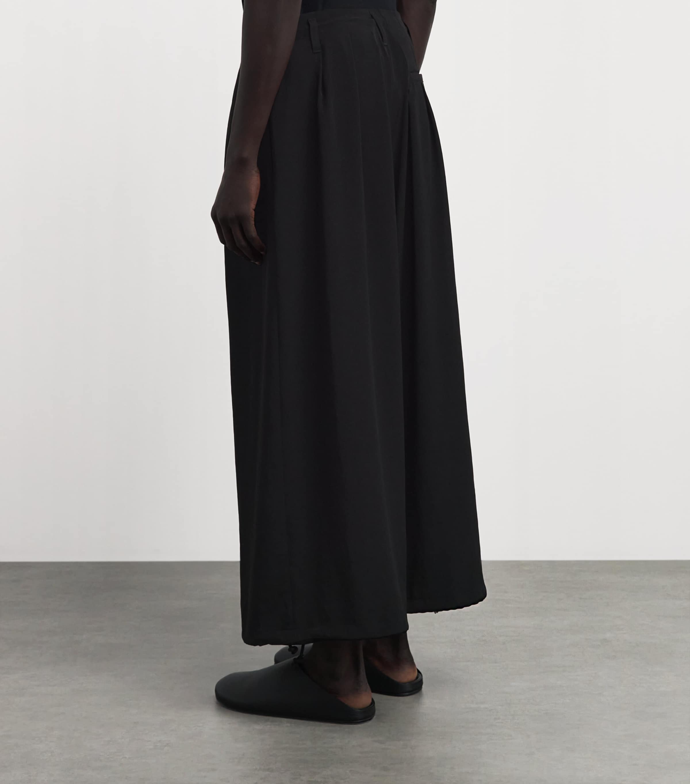 Yohji Yamamoto Mens Draped Balloon Trousers Black Image 5