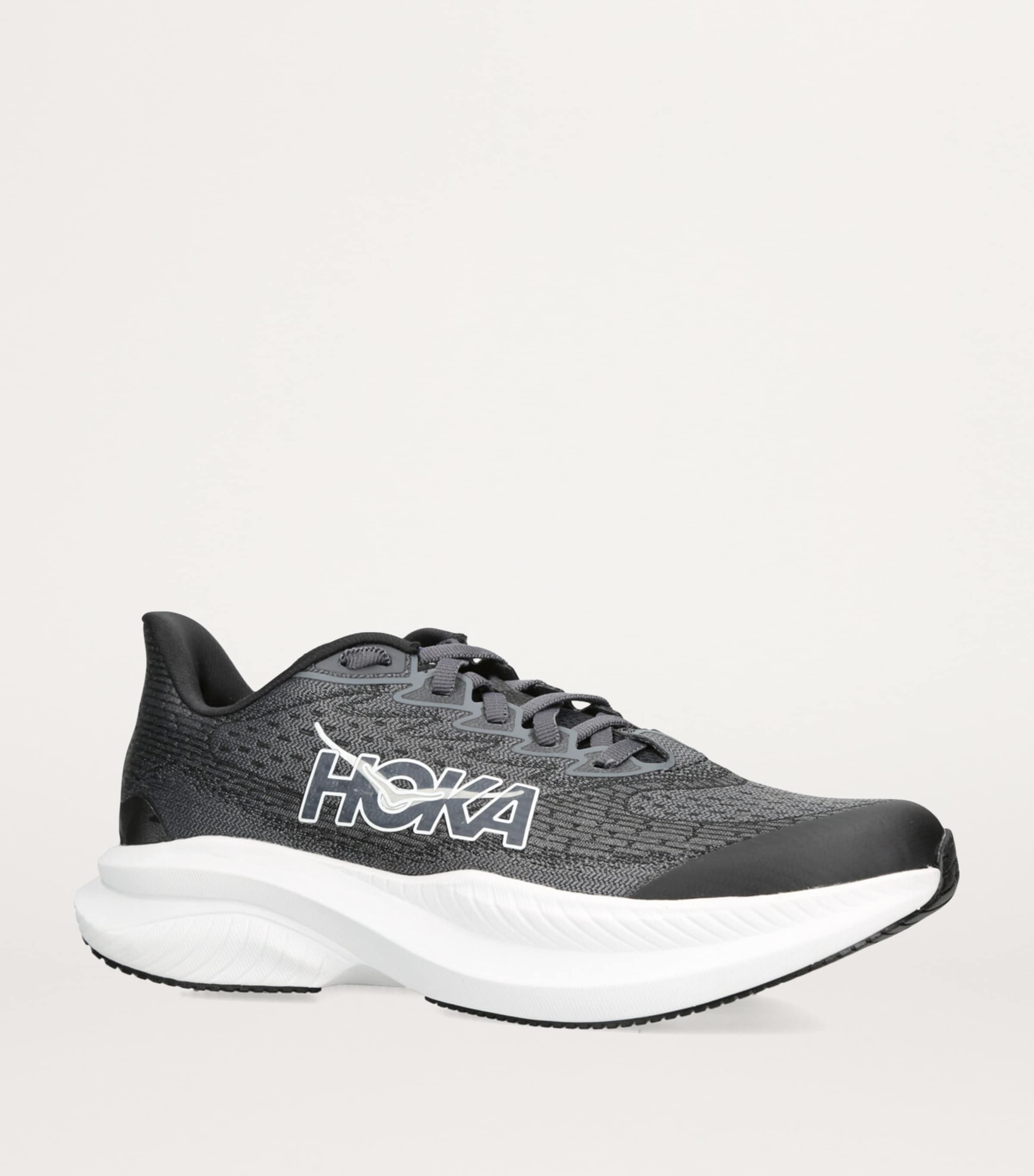 Mach 6 Trainers BLK/WHITE Image 3