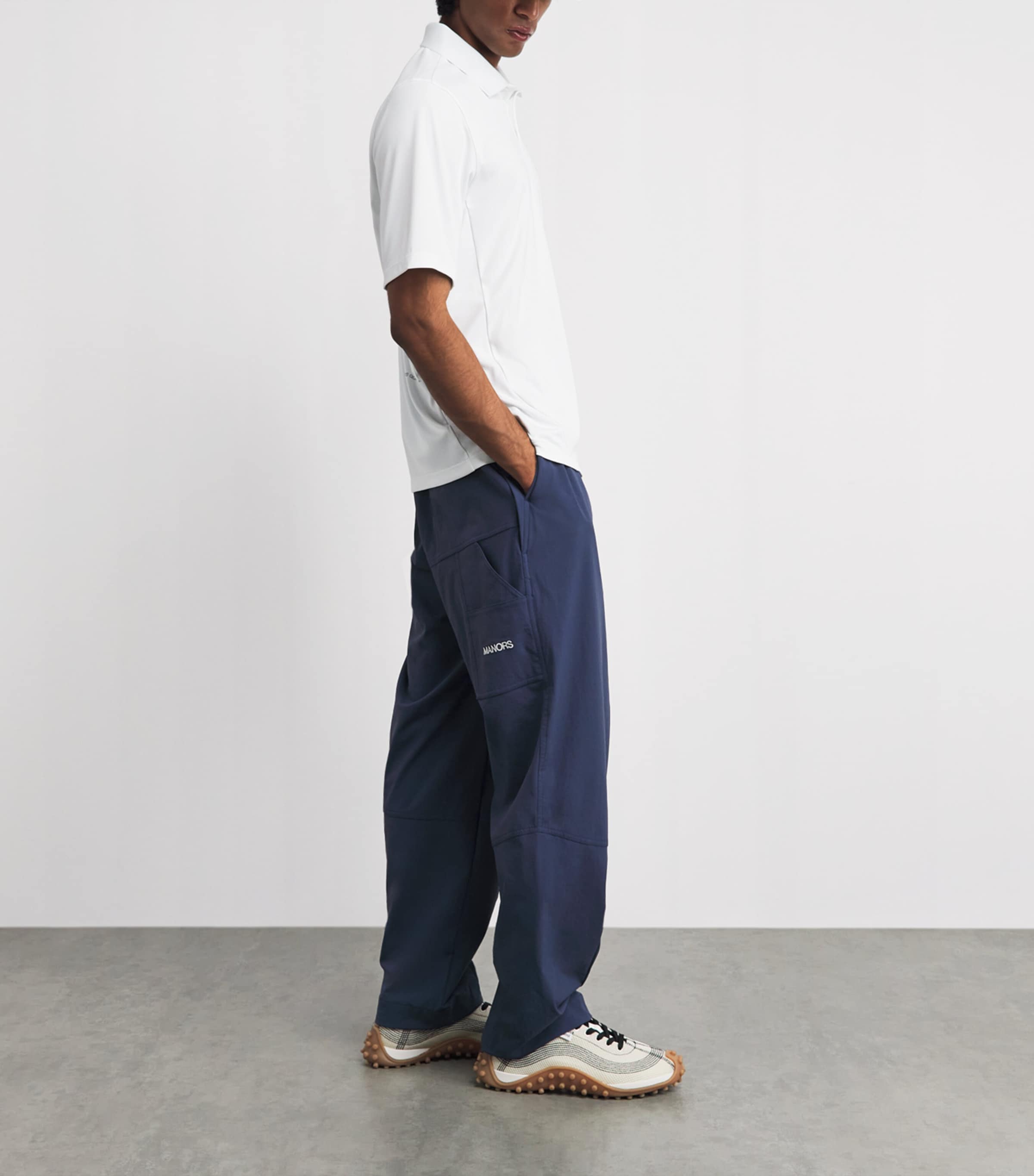 Manors Mens Greenskeeper Relaxed Trousers Navy Image 2