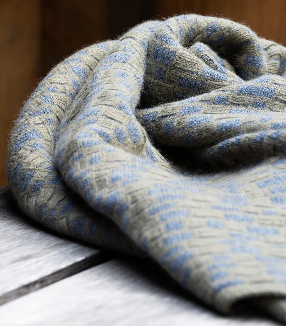 Oyuna x John Pawson Cashmere Stone Throw (180cm x 120cm) Moss Slate Image 3
