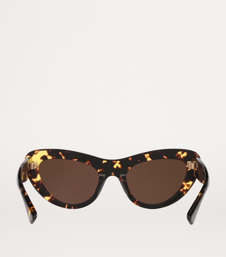 Cat Eye Sunglasses 4402D1 Image 4