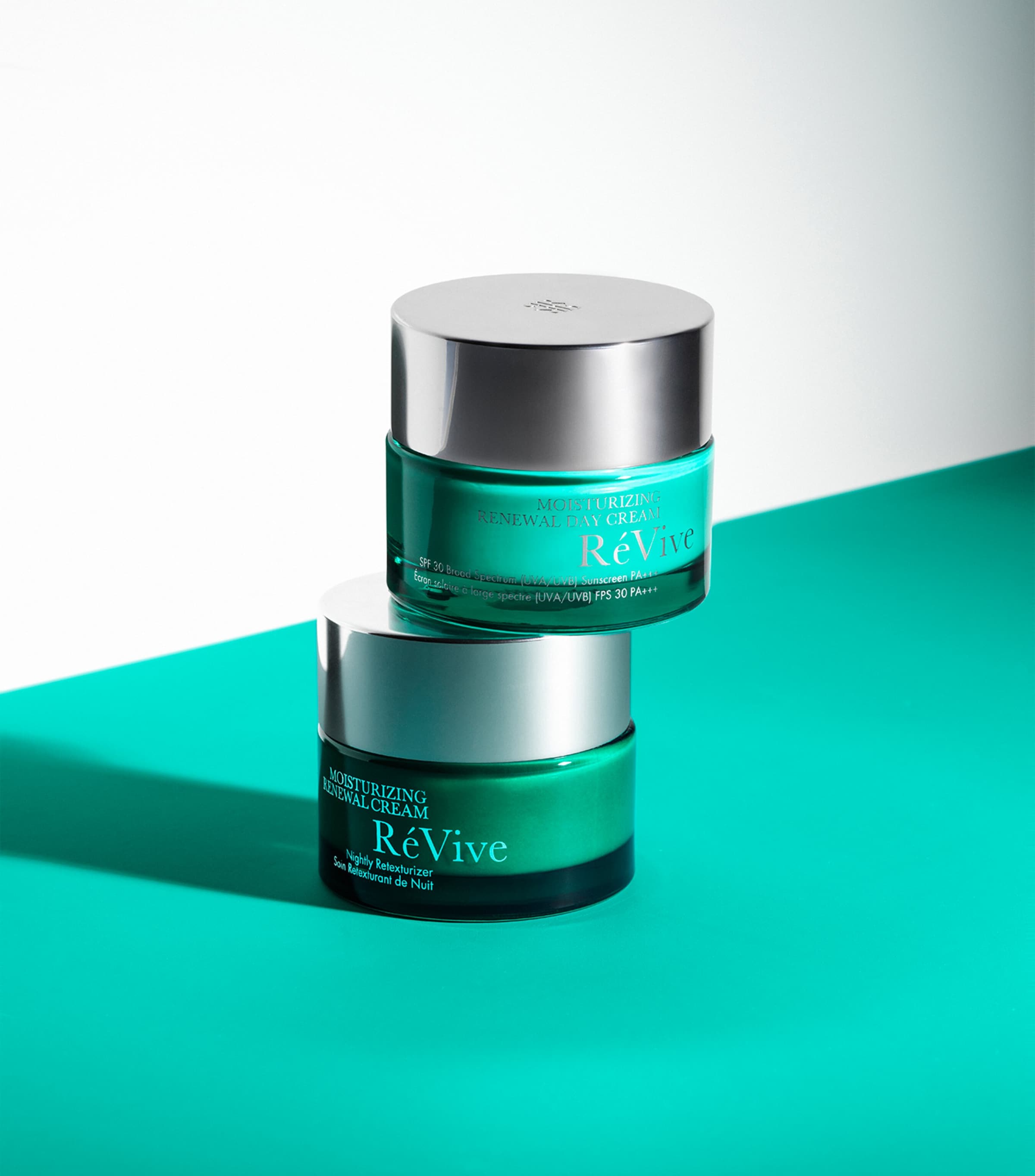RéVive Moisturizing Renewal Day Cream (50ml) Image 4