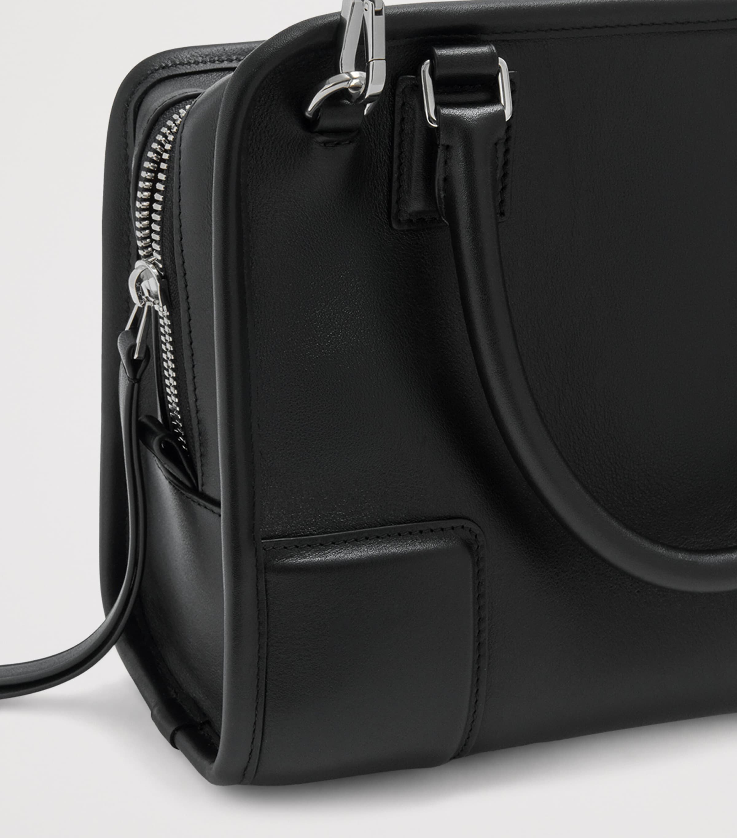 LOEWE Small Leather Amazona 180 Top-Handle Bag Black Image 15