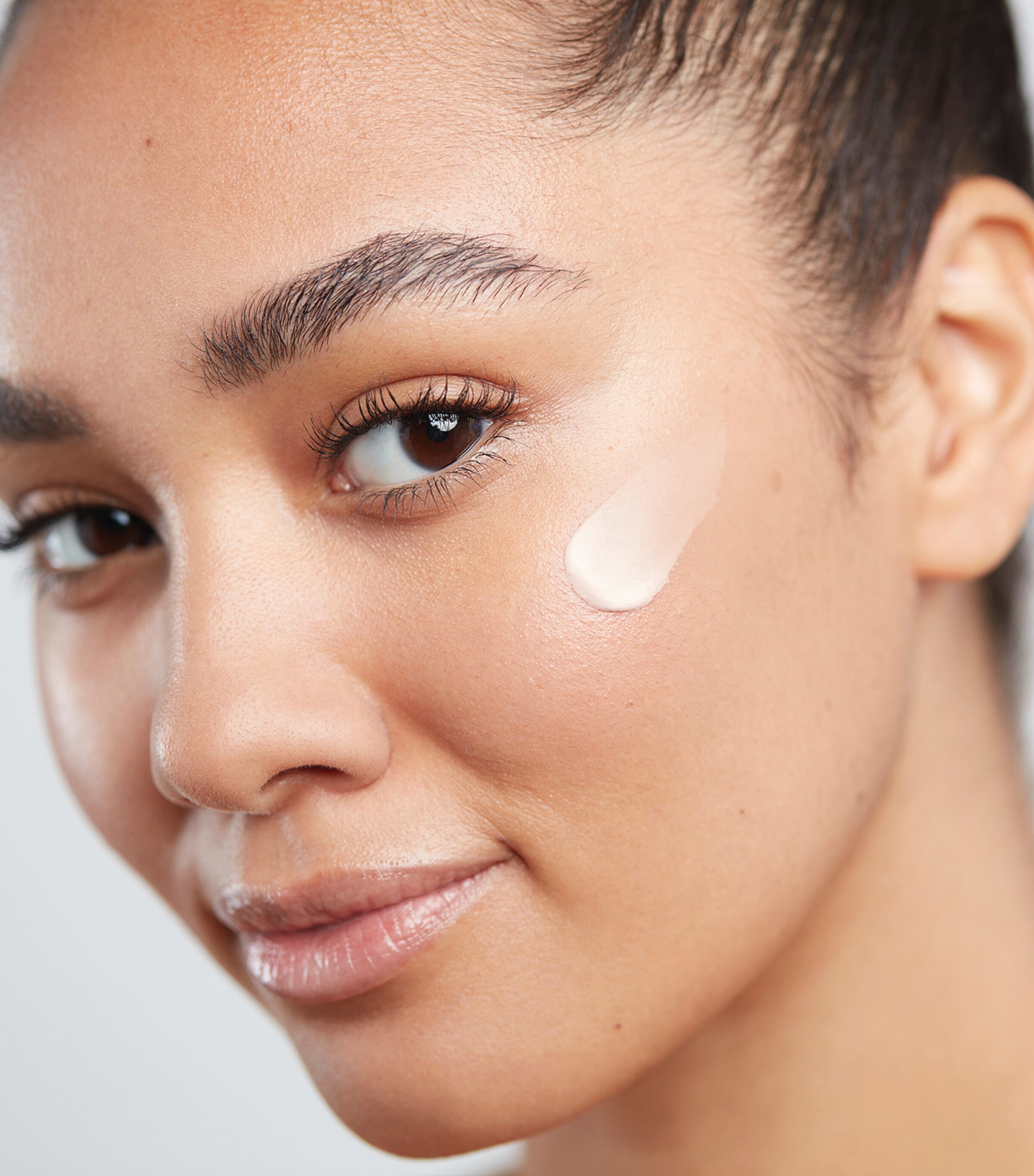 Superfood Glow Priming Moisturiser (60ml) NO COLOUR Image 5